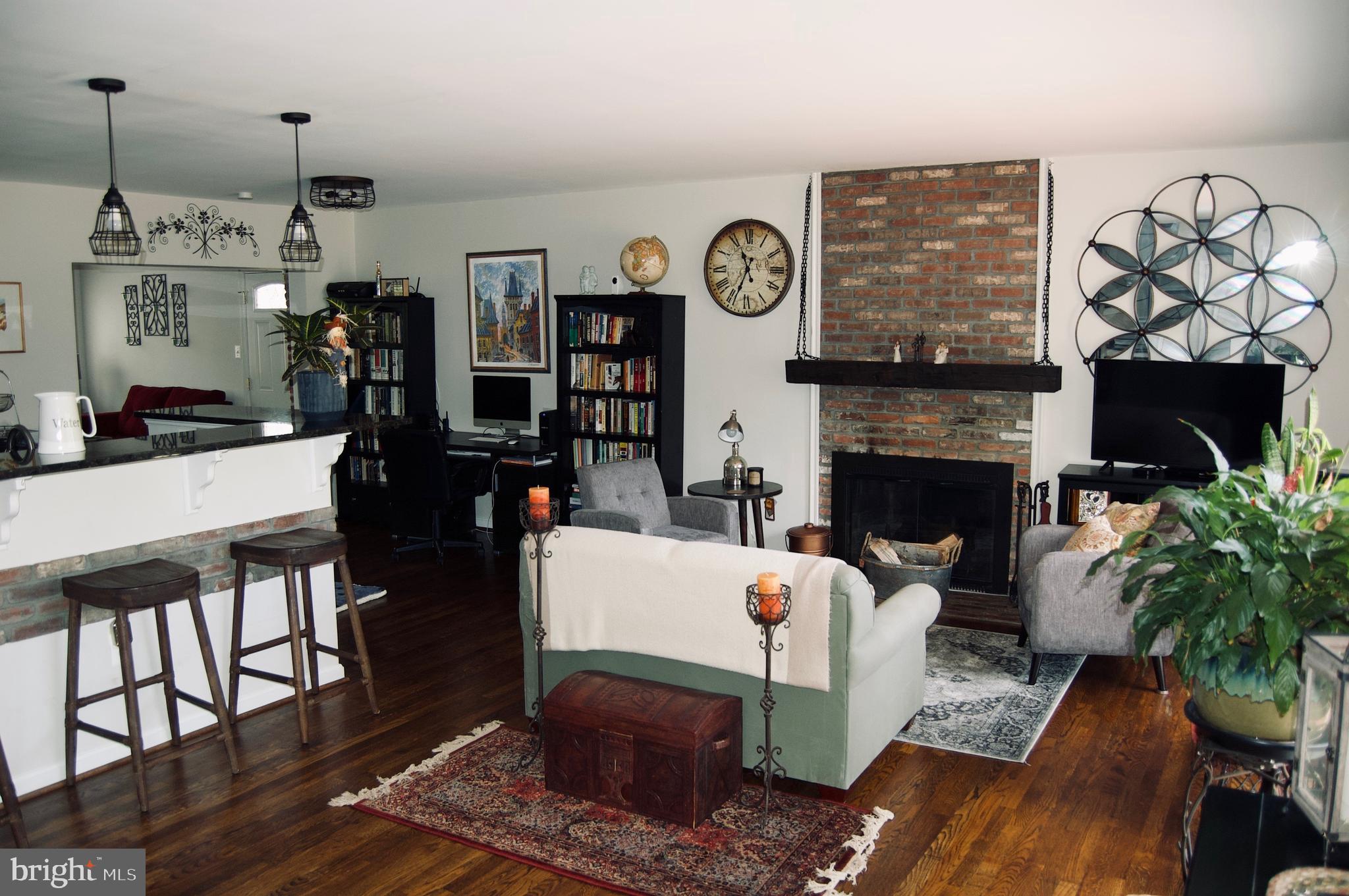 OLD POST ESTATES - Residential Lease