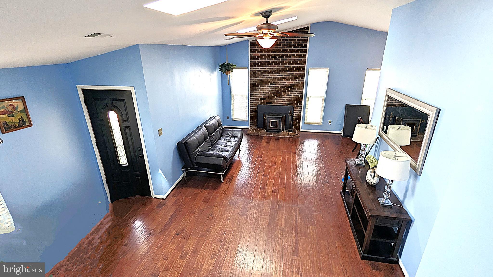 316 HANFORD COURT