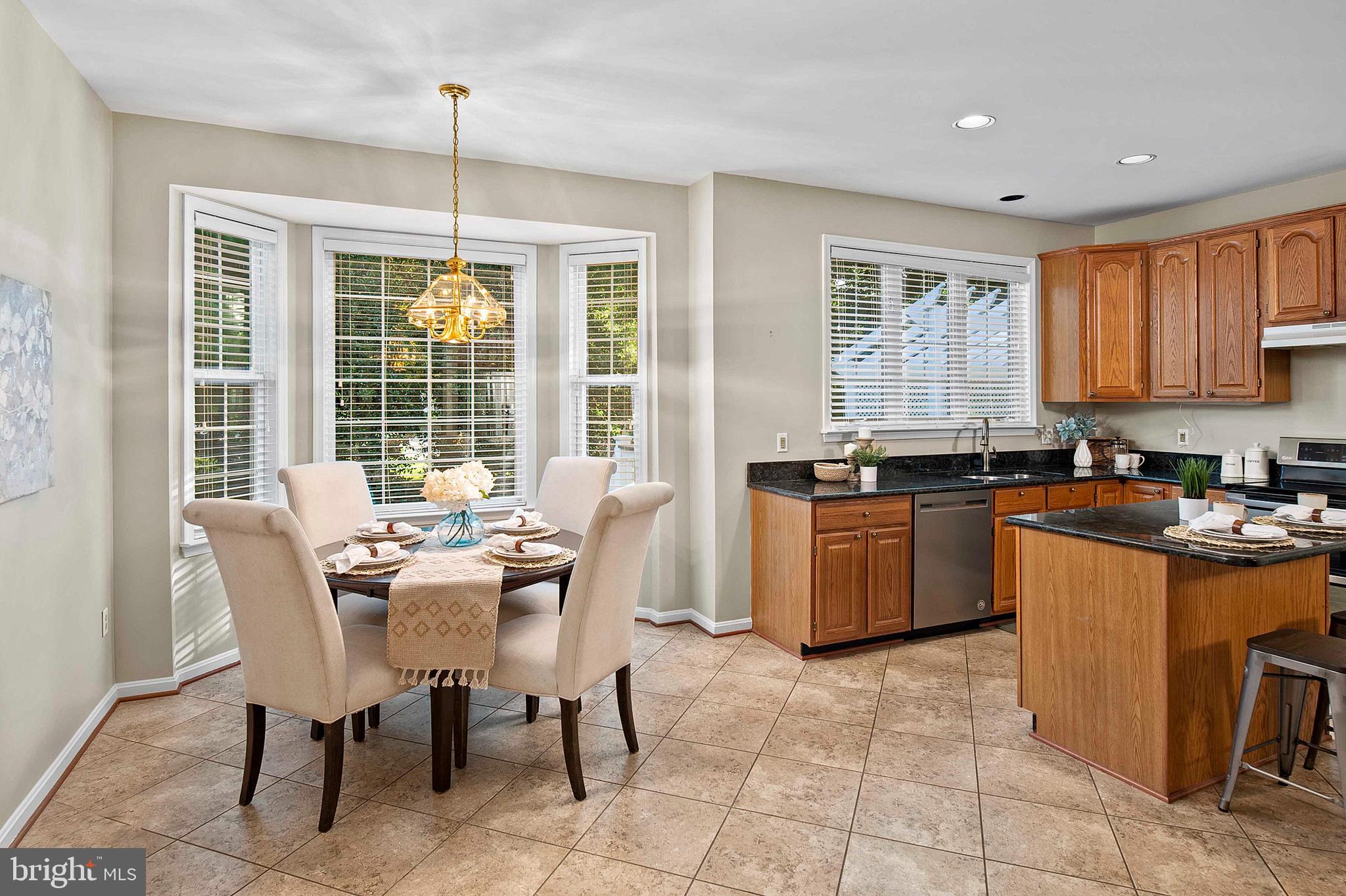 OAK TREE - Residential