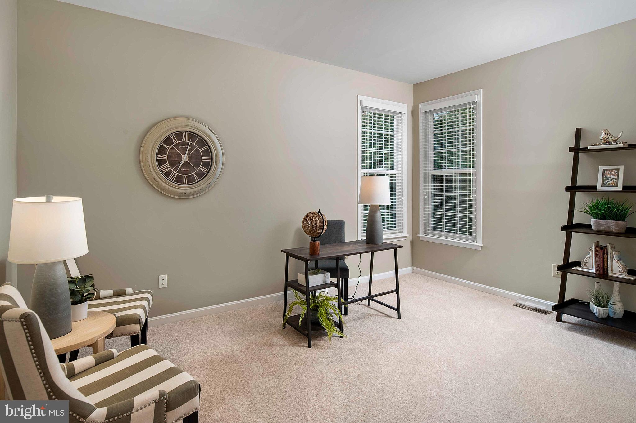 OAK TREE - Residential