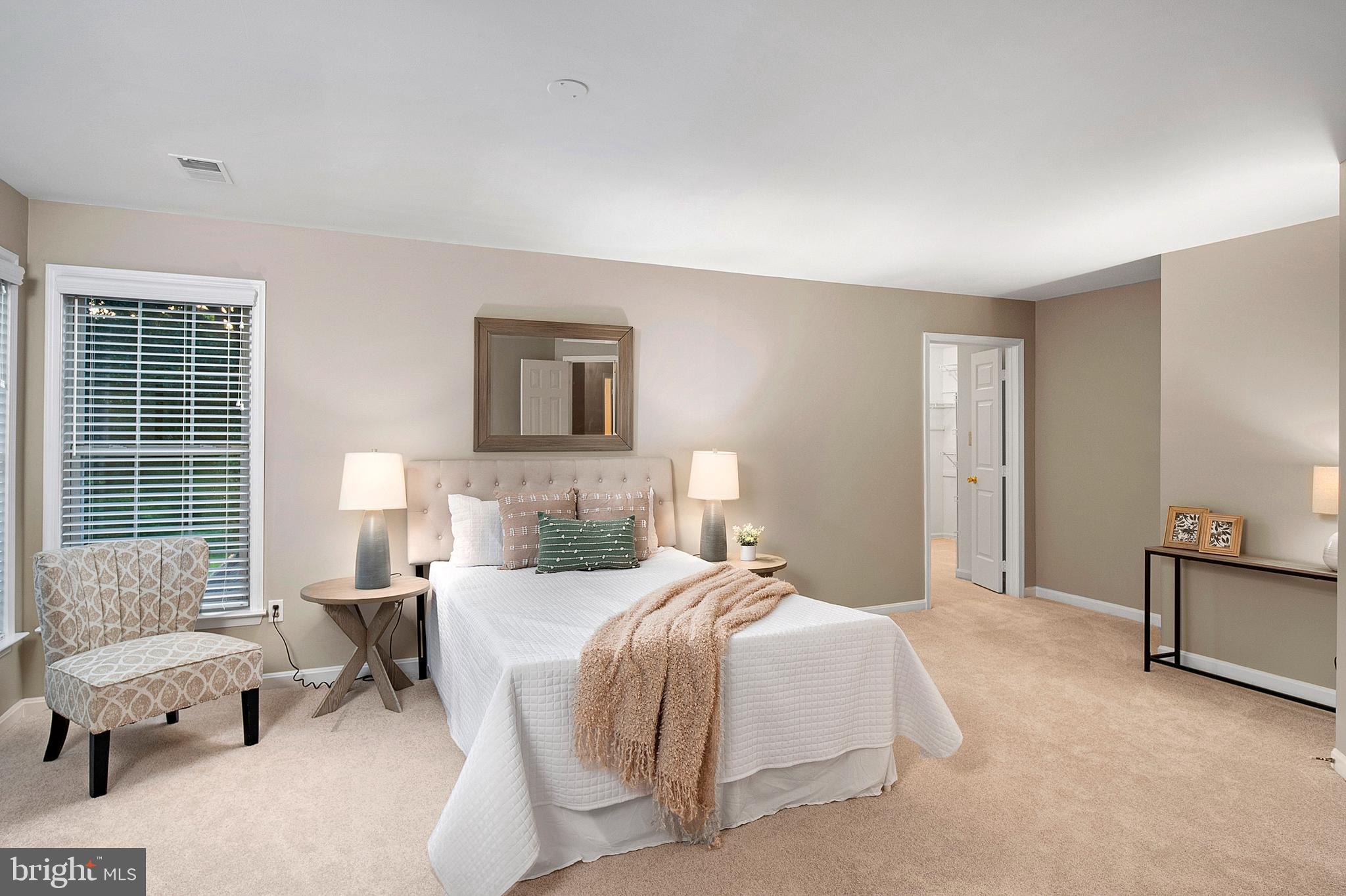 OAK TREE - Residential