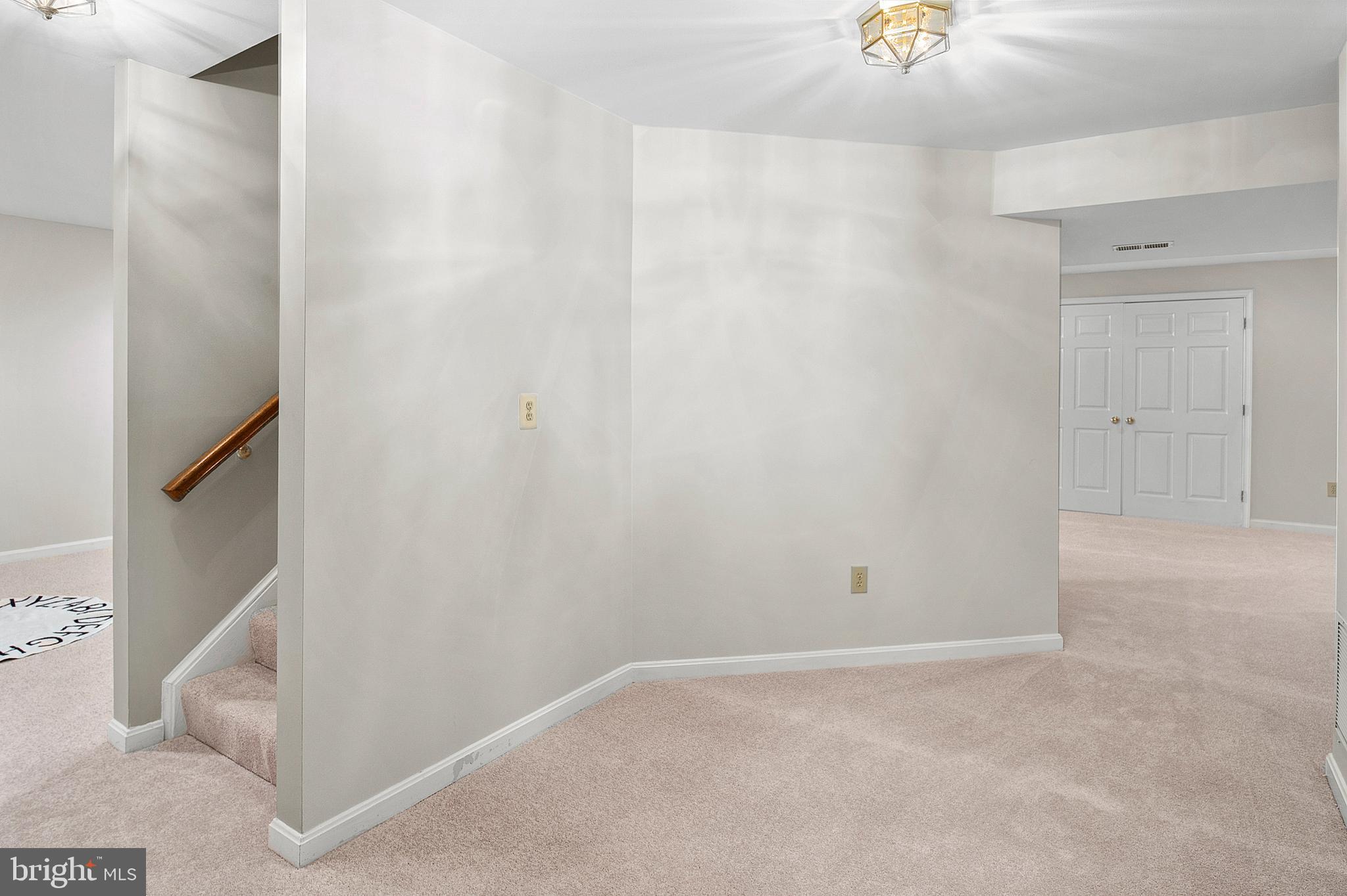 OAK TREE - Residential