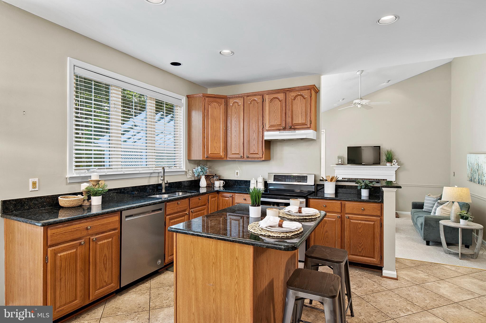 OAK TREE - Residential