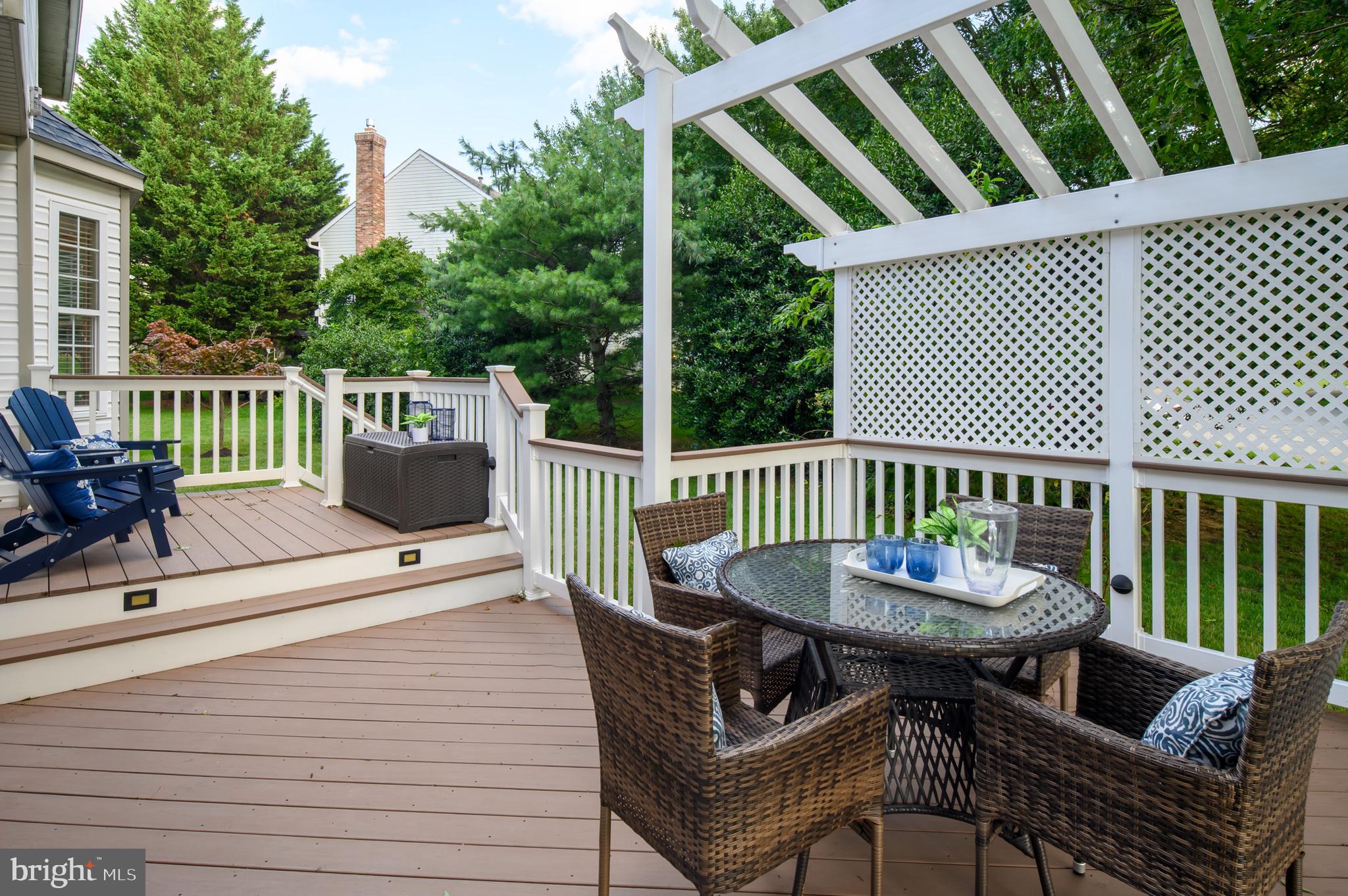 OAK TREE - Residential