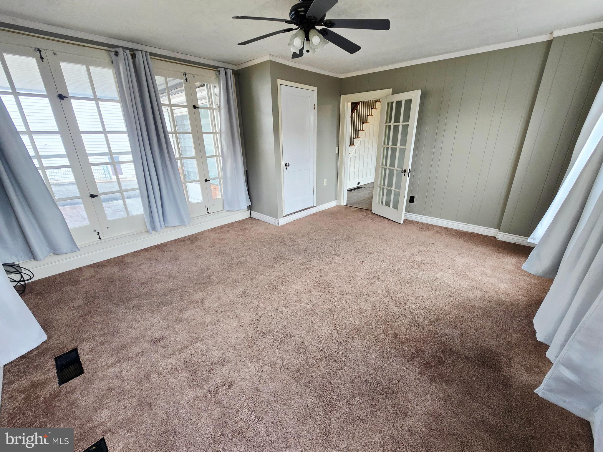 NORTH END - Residential