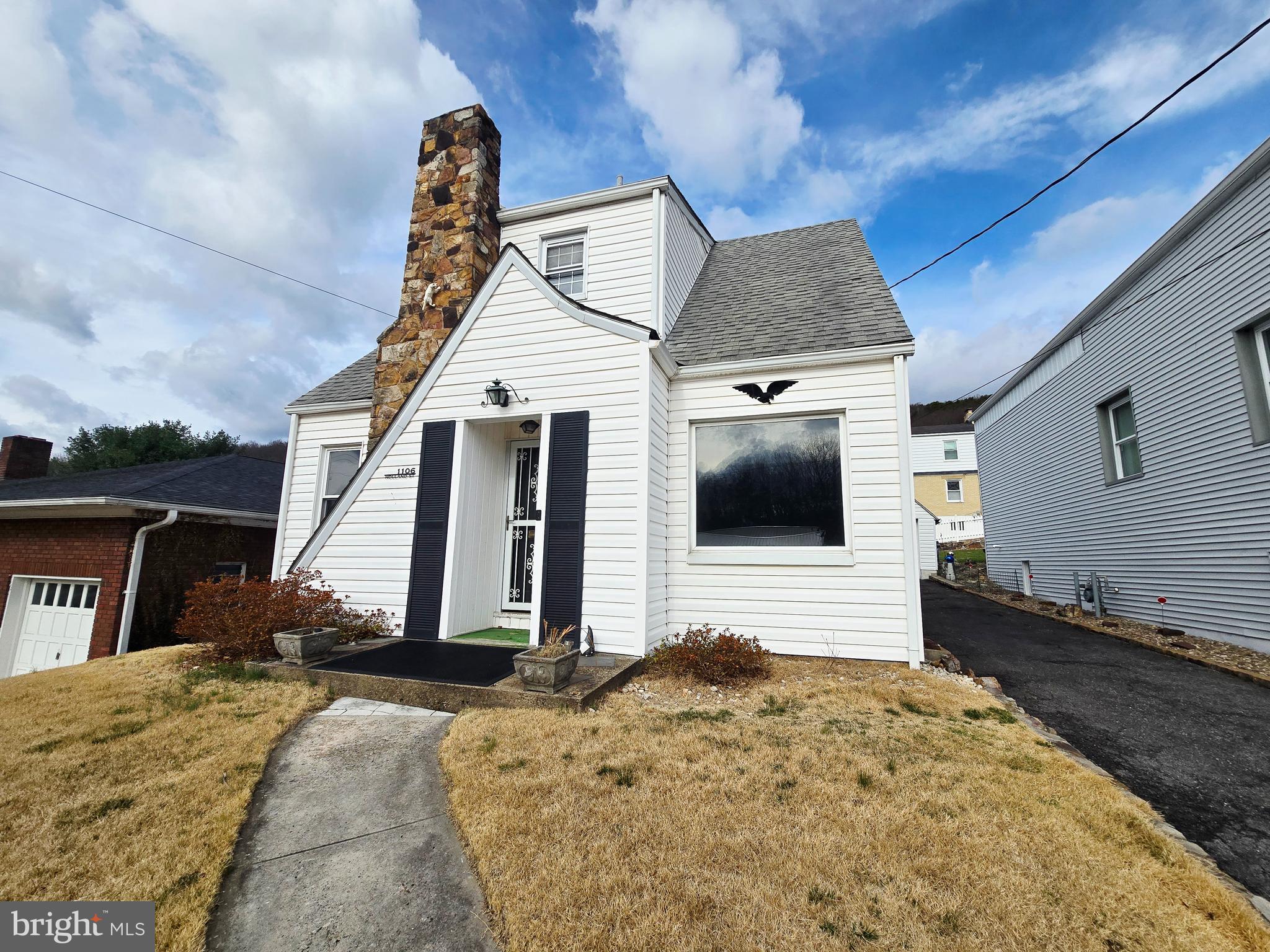 NORTH END - Residential