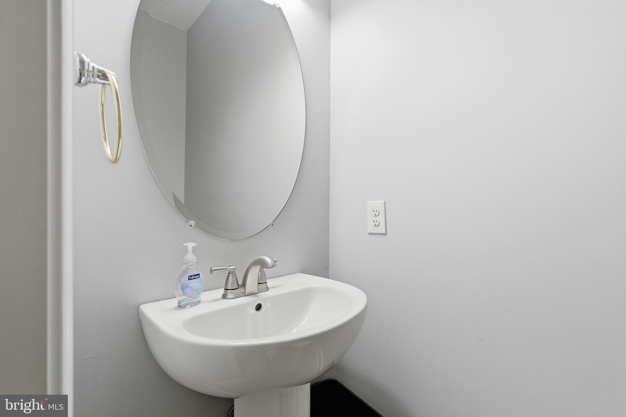 SEVERN - Residential Lease