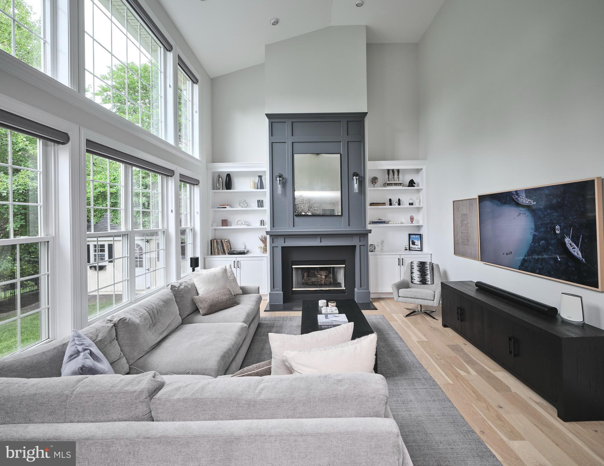 CLEARVIEW ESTS - Residential