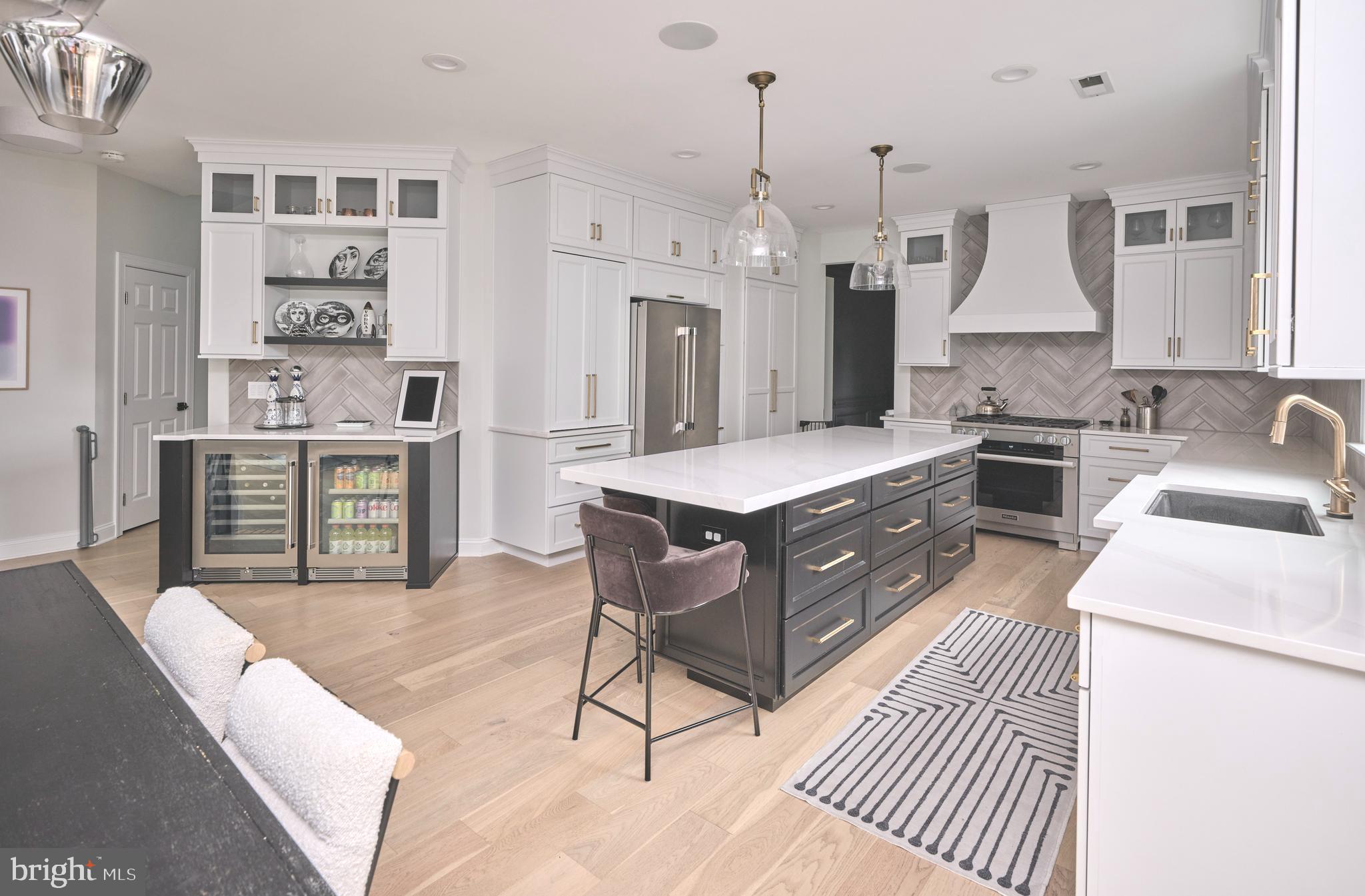 CLEARVIEW ESTS - Residential