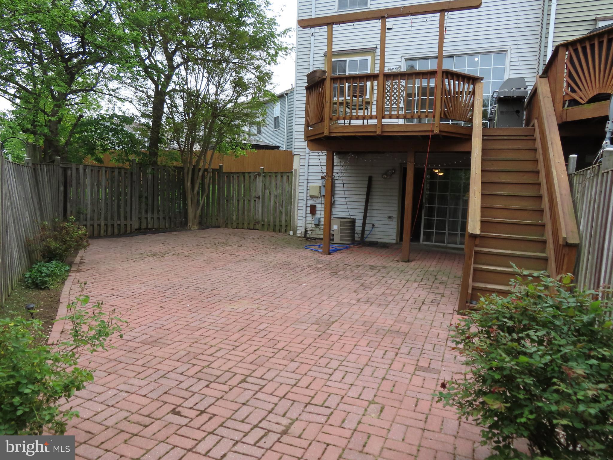 CARNABY SQUARE - Residential Lease