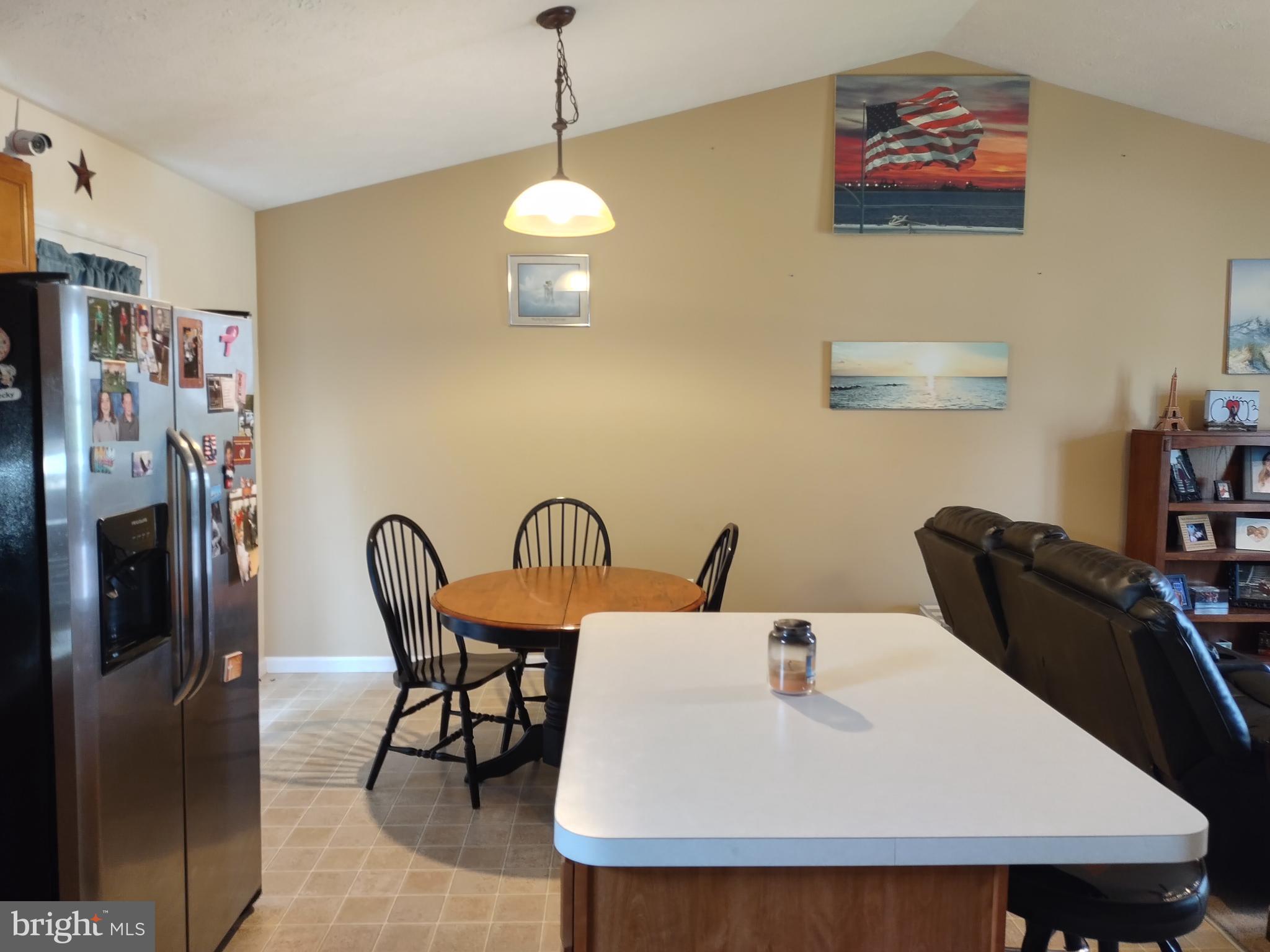 MEADOWVIEW MANOR - Residential