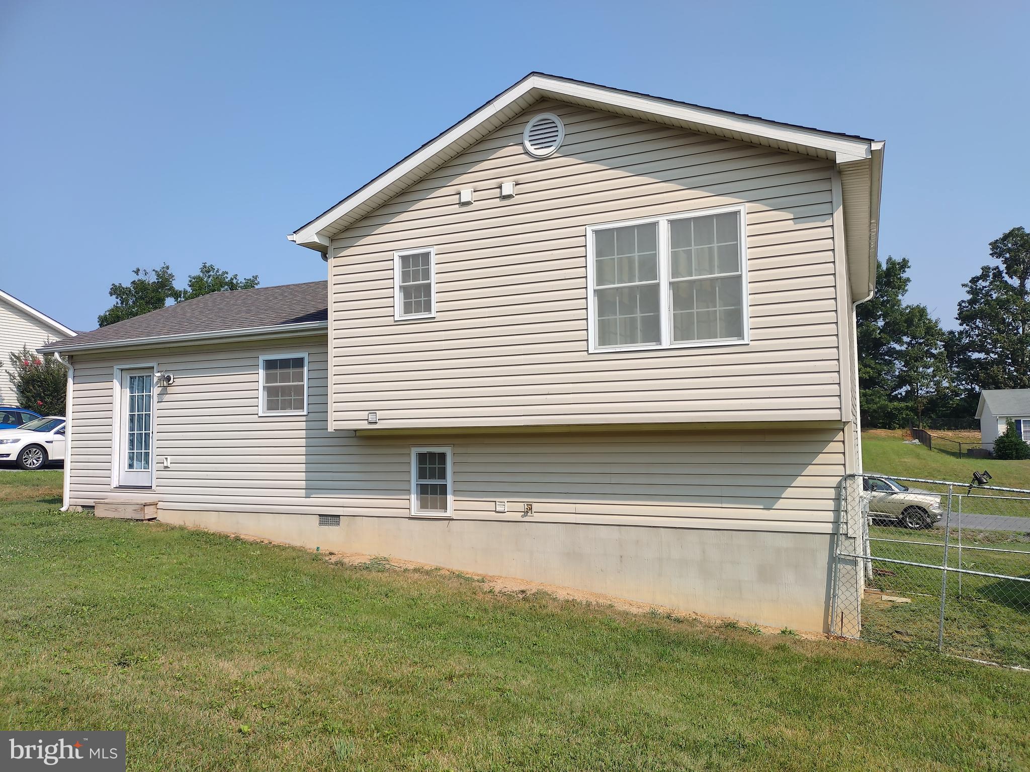 MEADOWVIEW MANOR - Residential