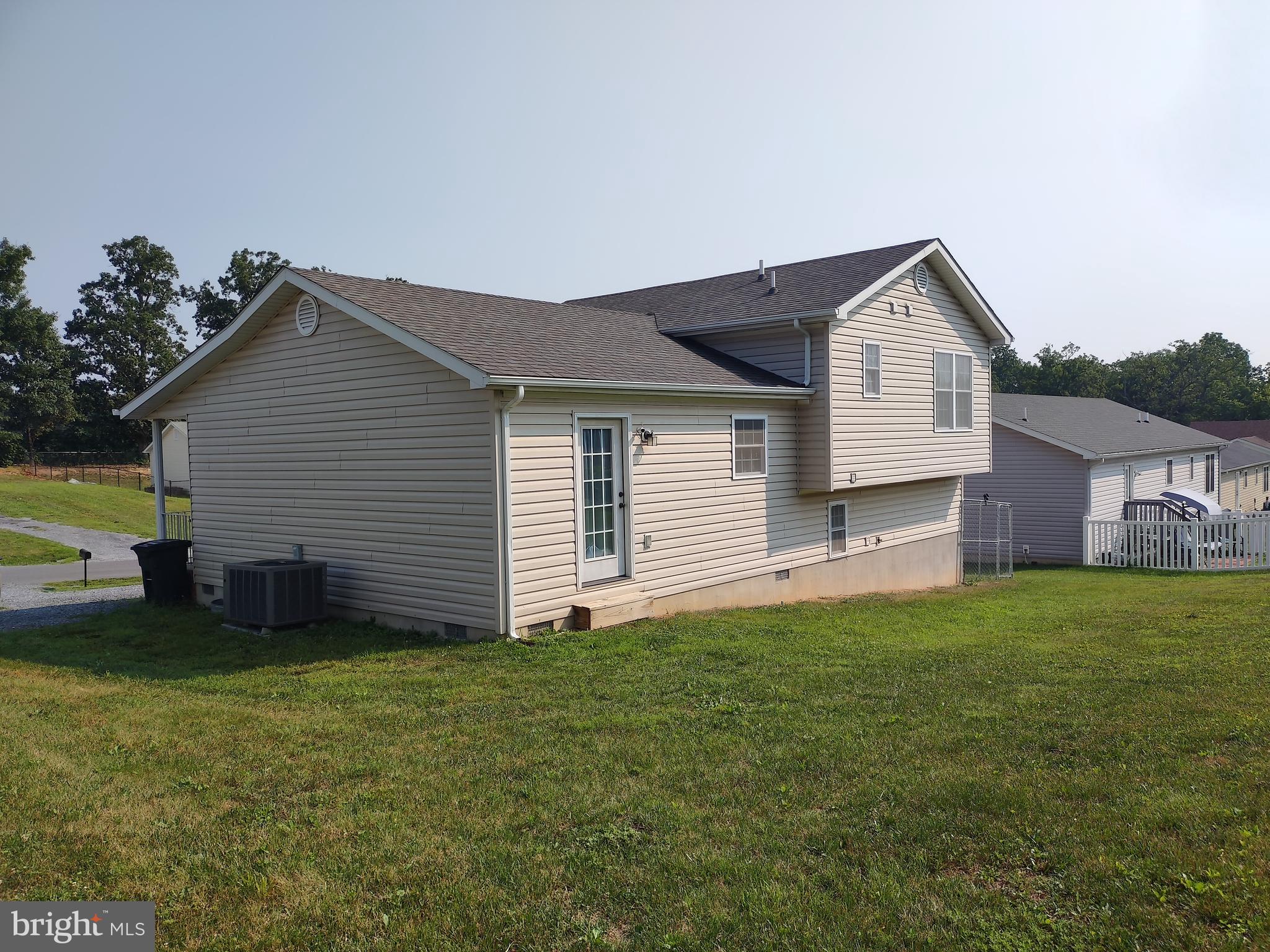 MEADOWVIEW MANOR - Residential