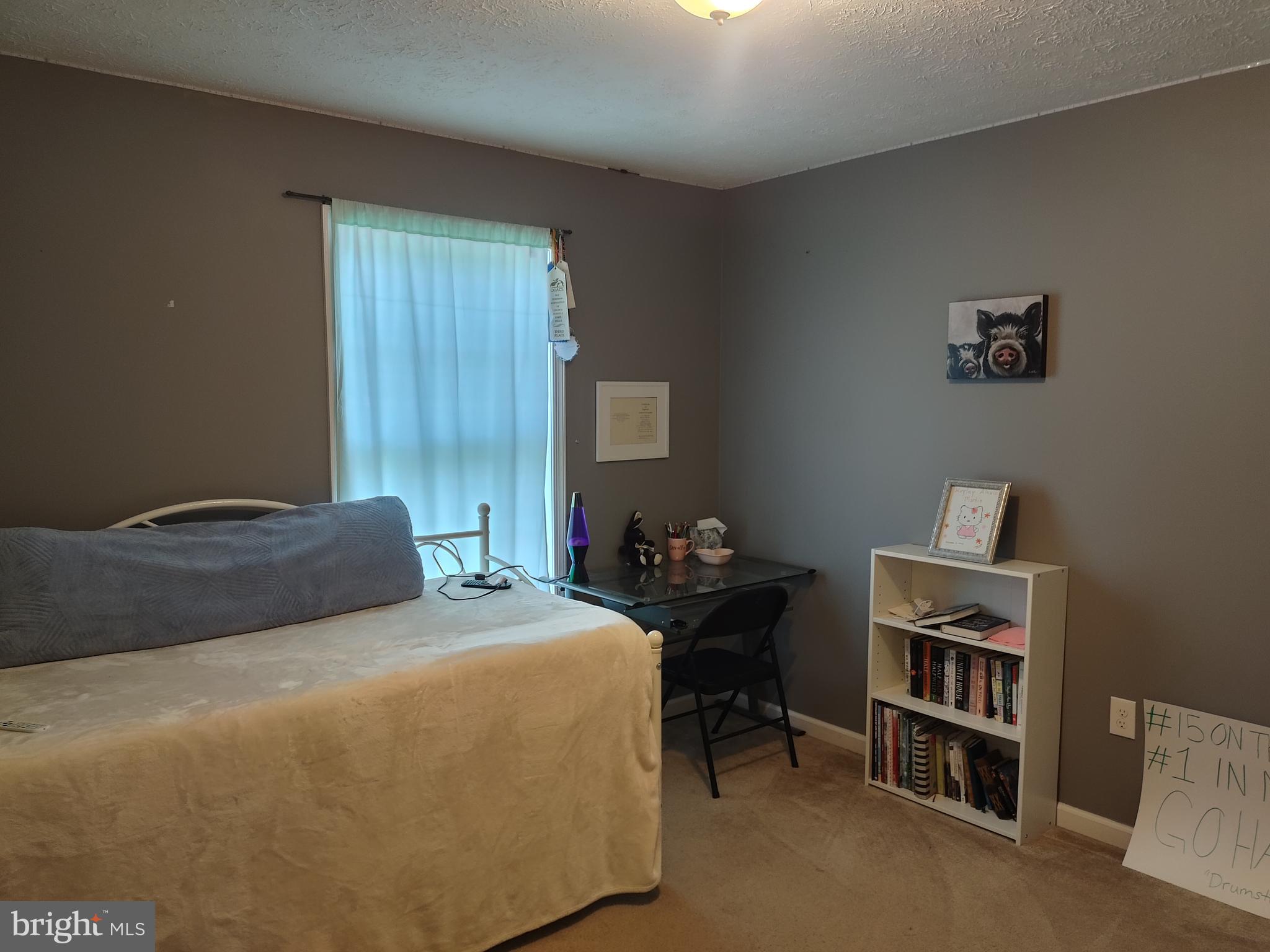 MEADOWVIEW MANOR - Residential