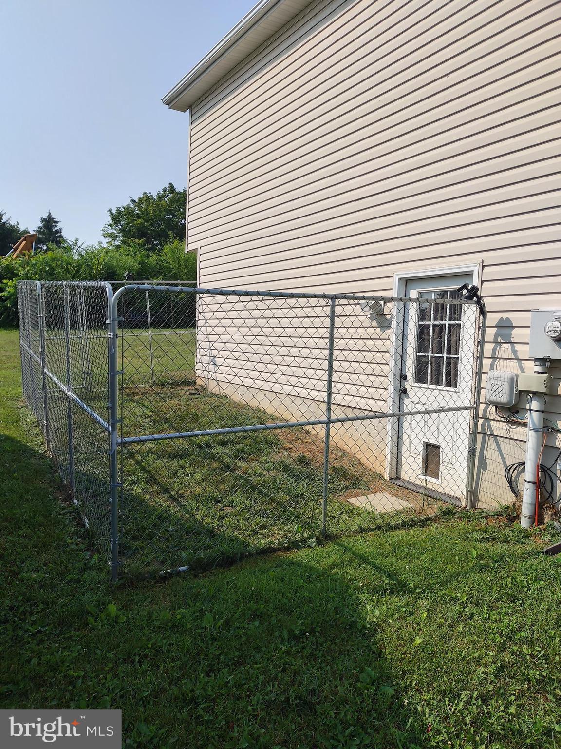 MEADOWVIEW MANOR - Residential