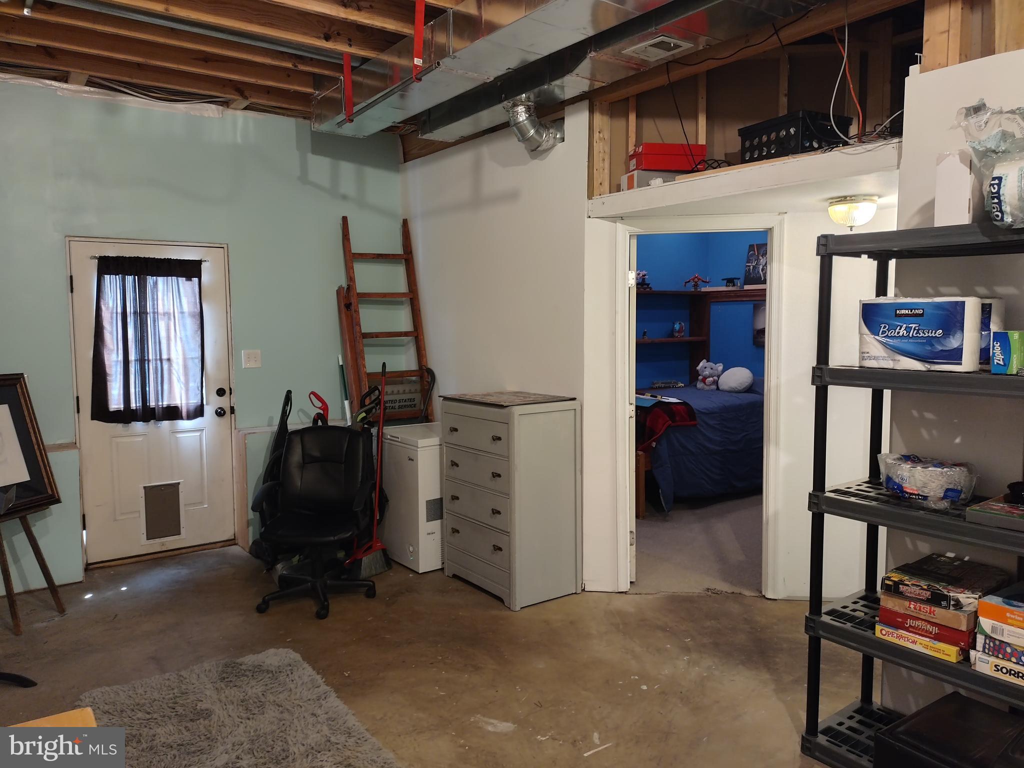 MEADOWVIEW MANOR - Residential