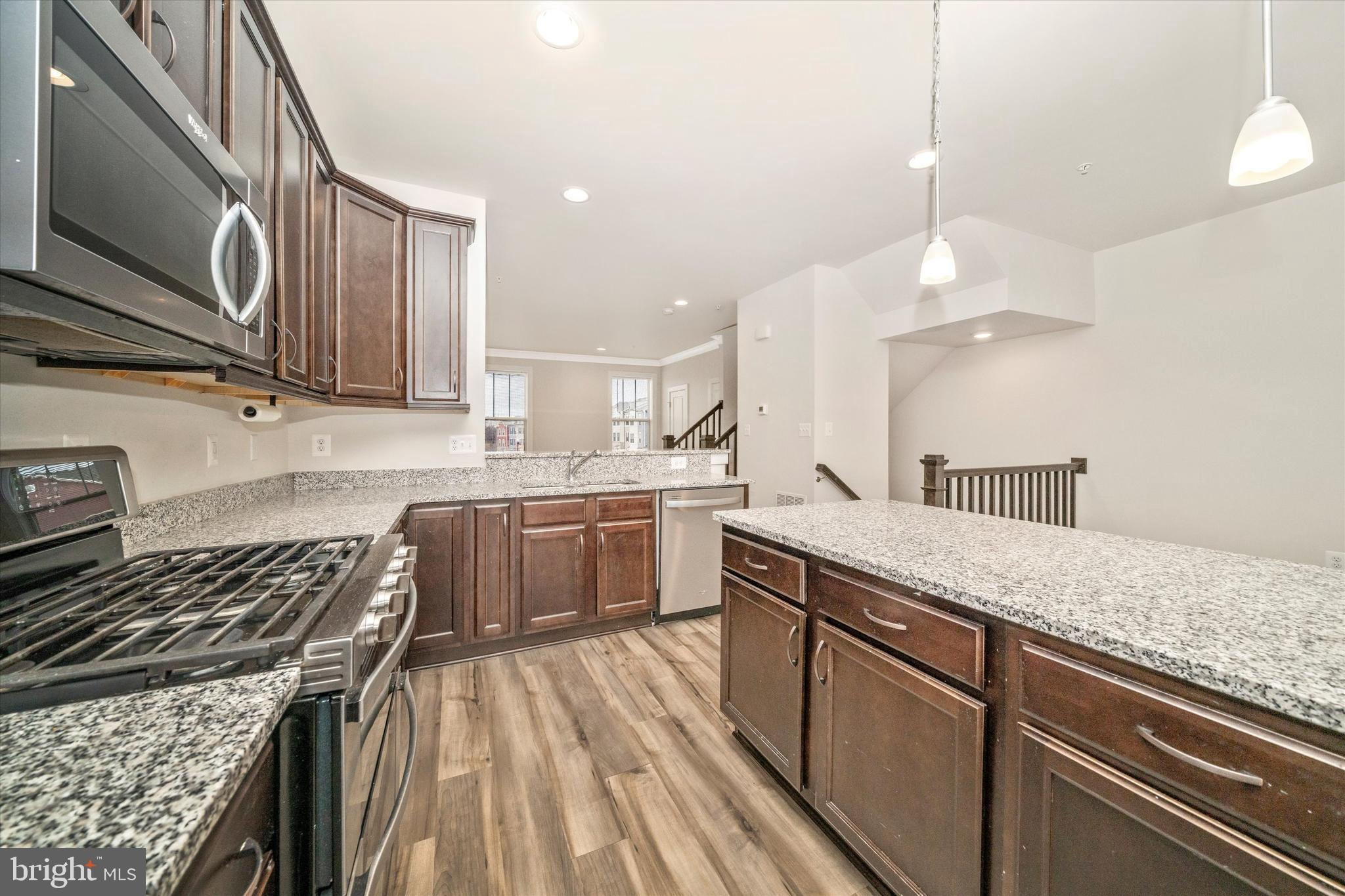 VILLAGES OF URBANA - Residential Lease