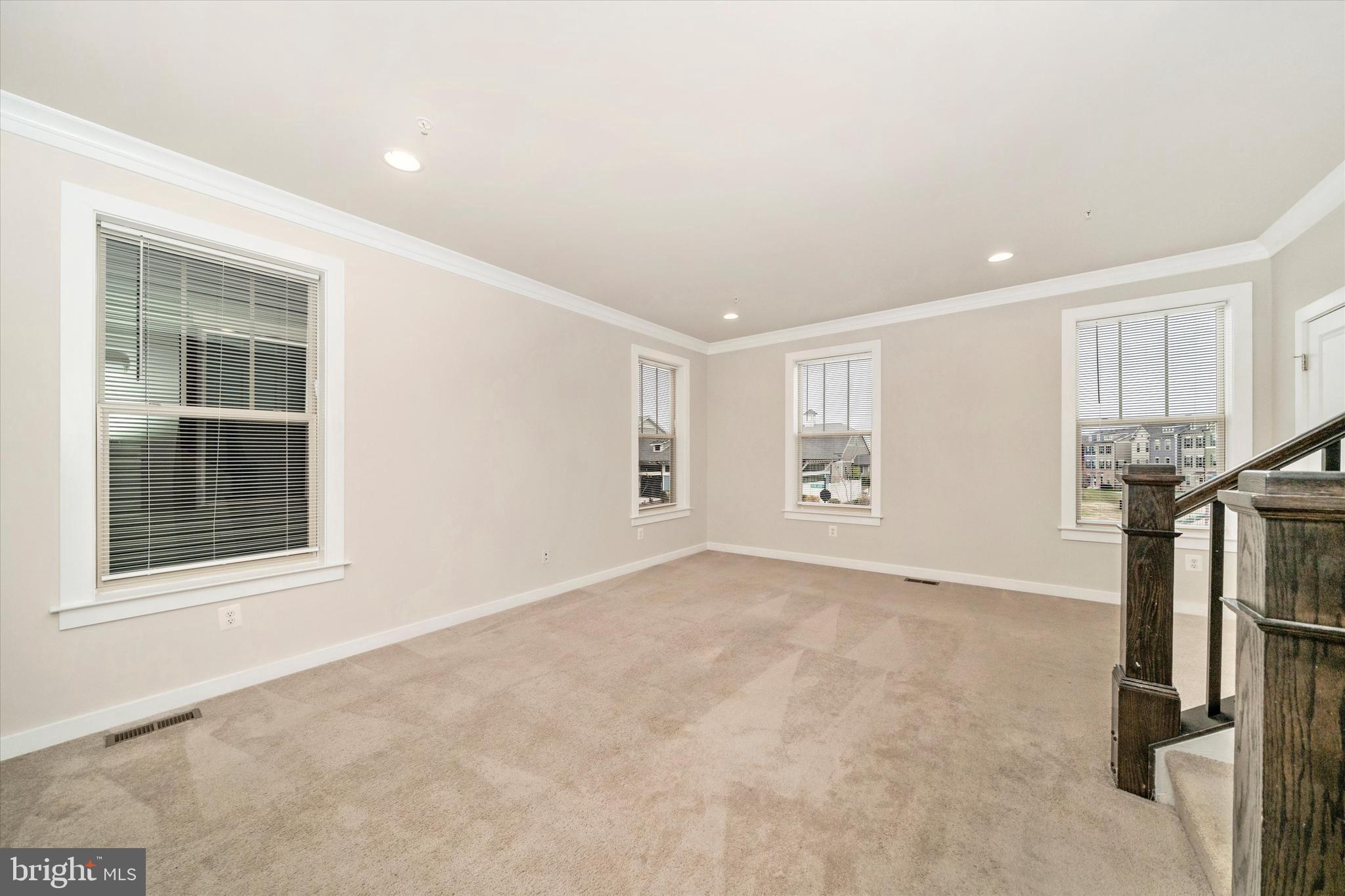 VILLAGES OF URBANA - Residential Lease