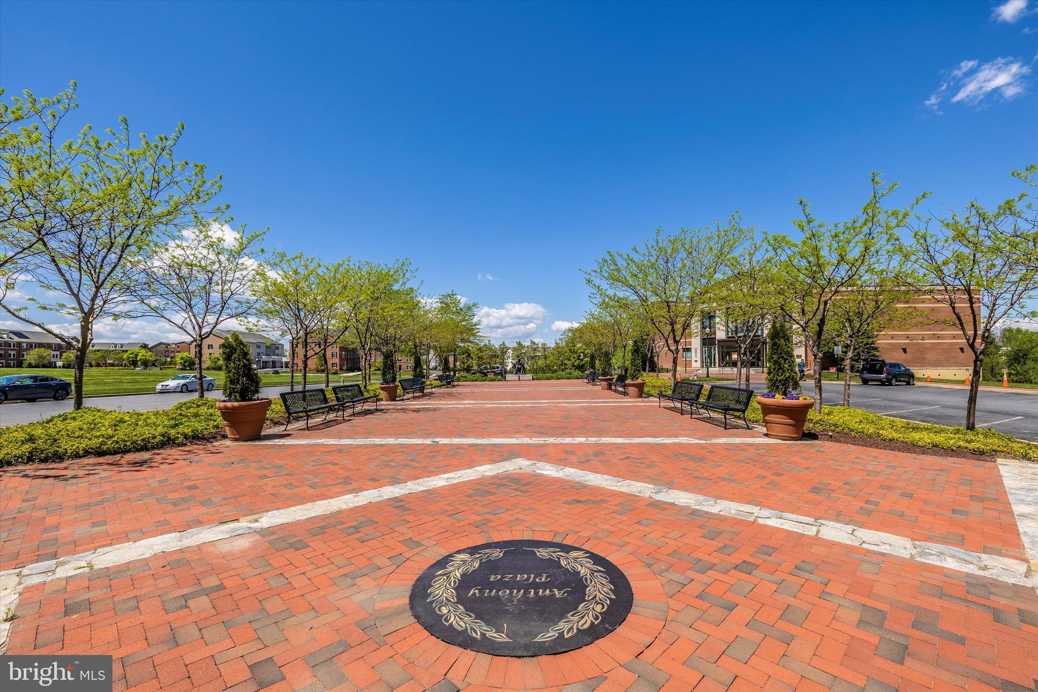 VILLAGES OF URBANA - Residential Lease