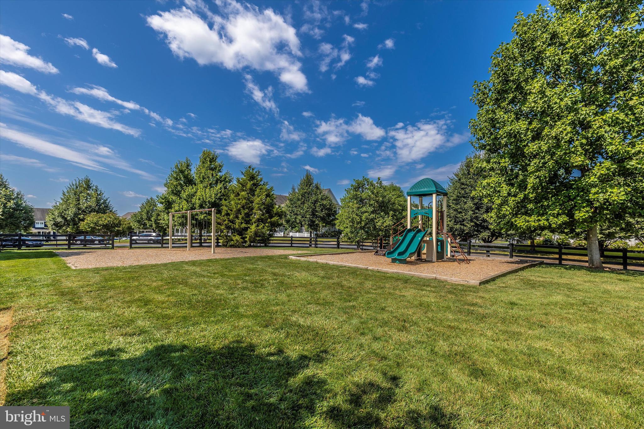 VILLAGES OF URBANA - Residential Lease