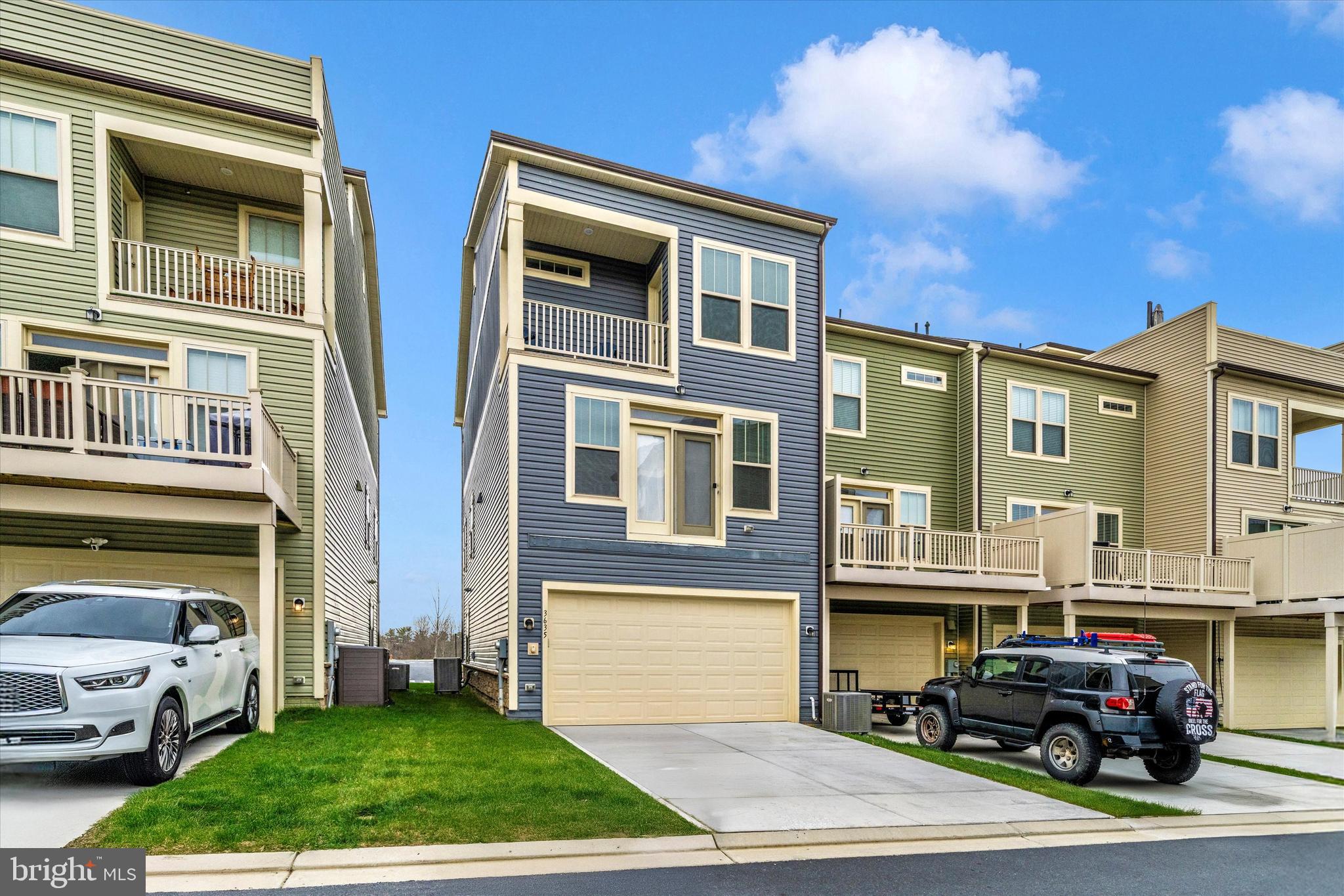 VILLAGES OF URBANA - Residential Lease