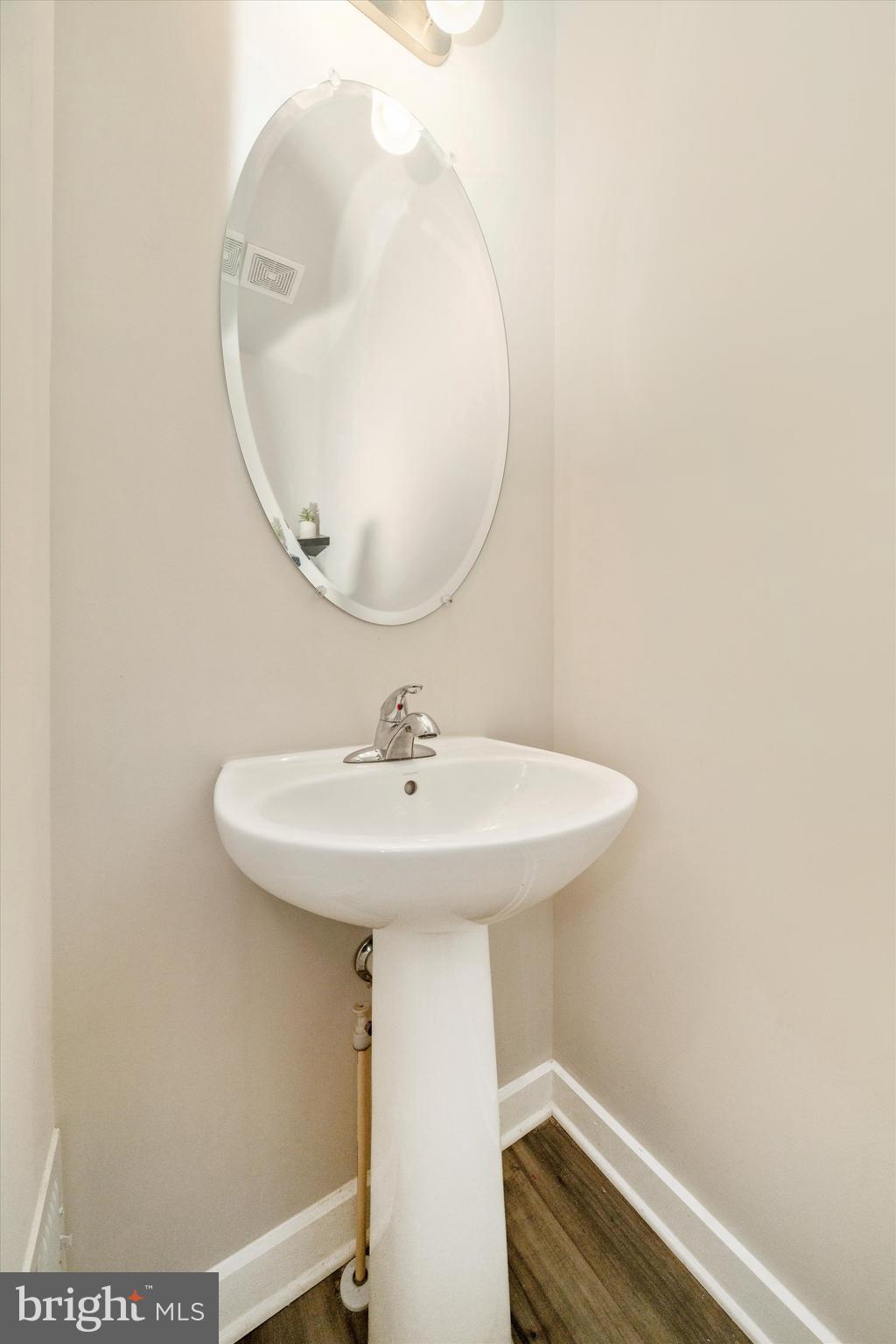 VILLAGES OF URBANA - Residential Lease