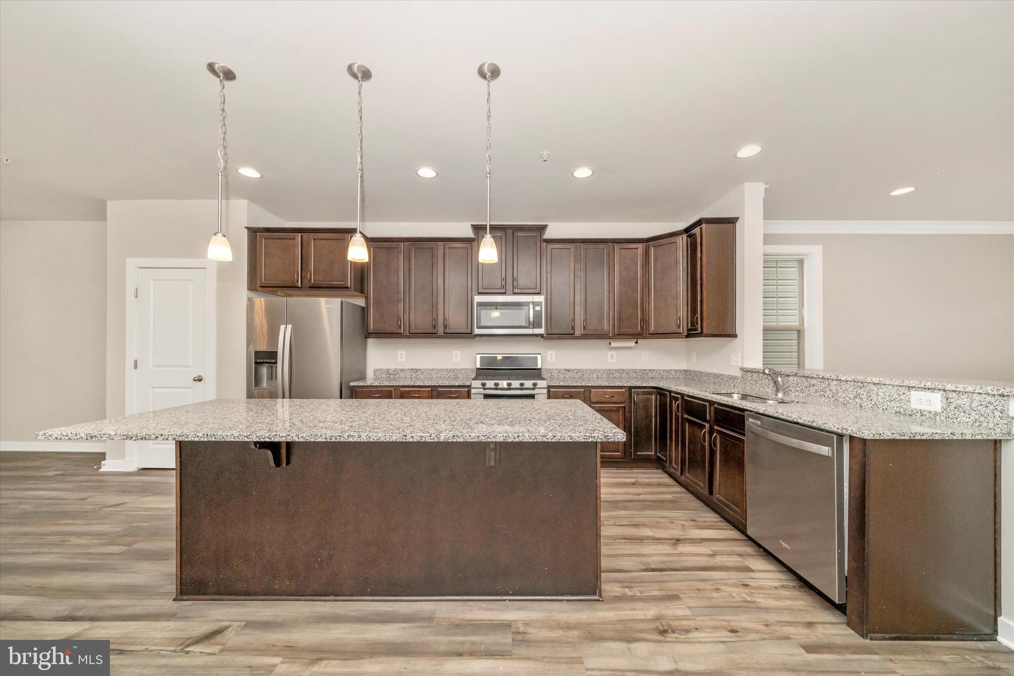 VILLAGES OF URBANA - Residential Lease