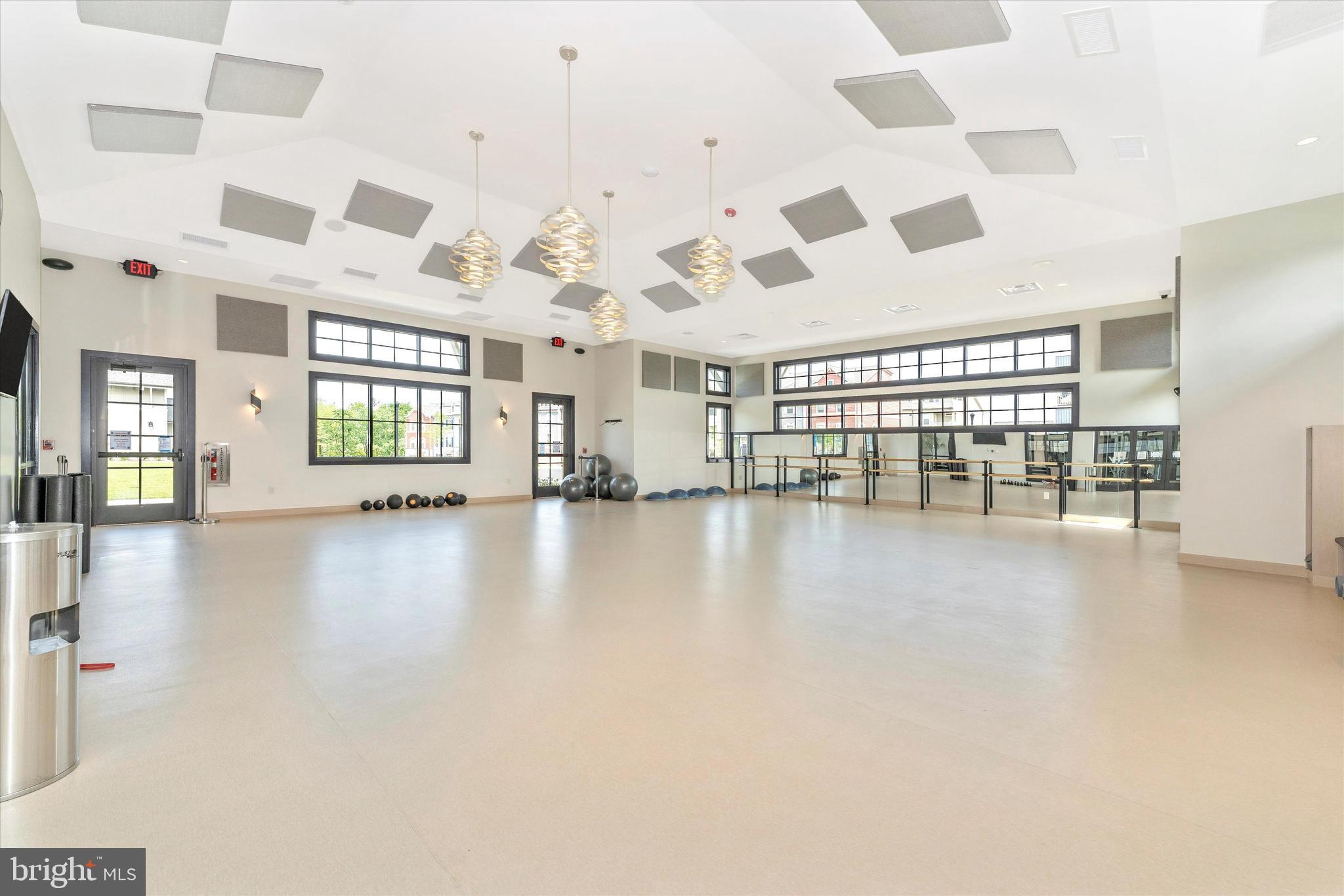 VILLAGES OF URBANA - Residential Lease