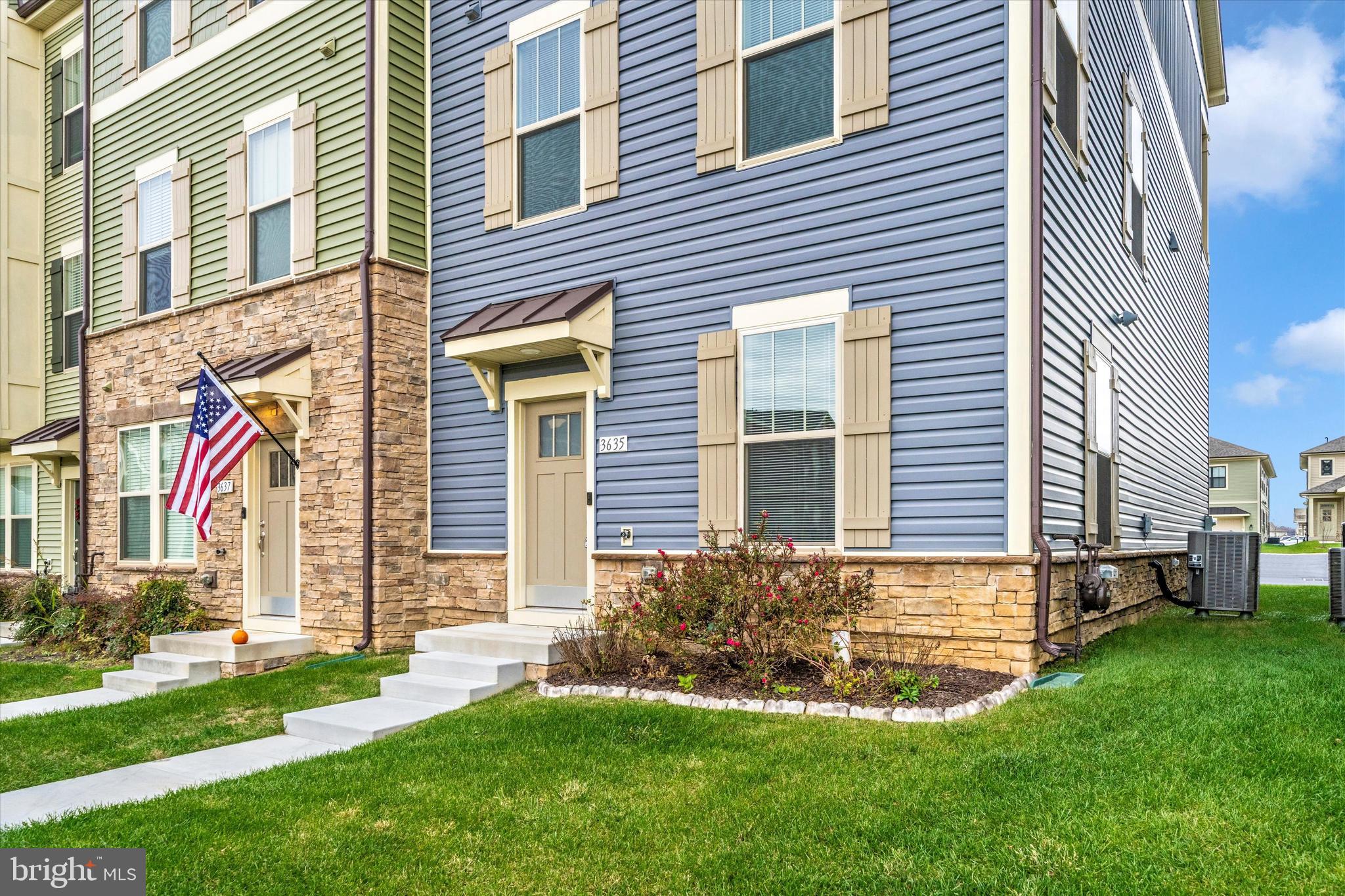 VILLAGES OF URBANA - Residential Lease