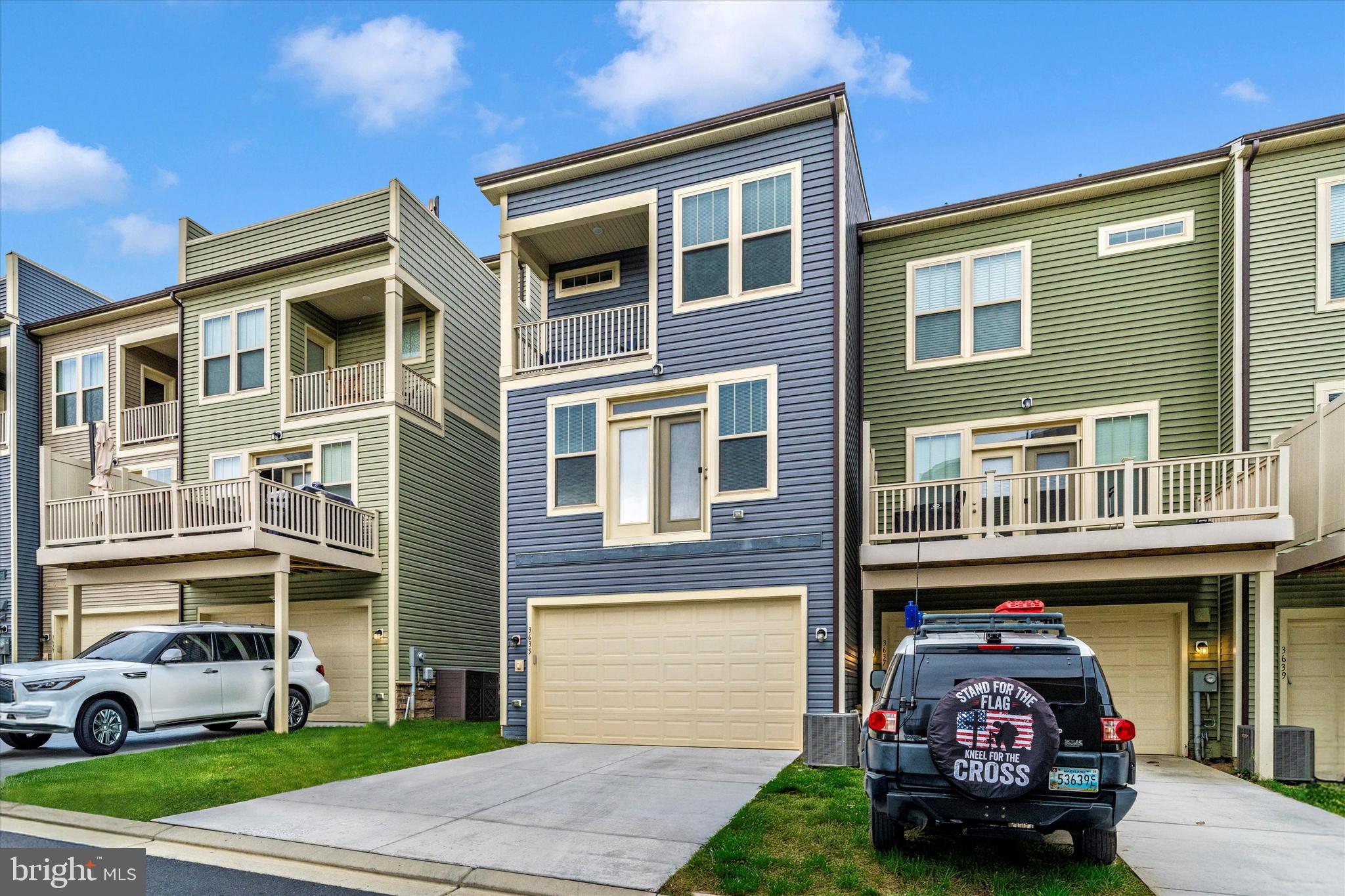 VILLAGES OF URBANA - Residential Lease