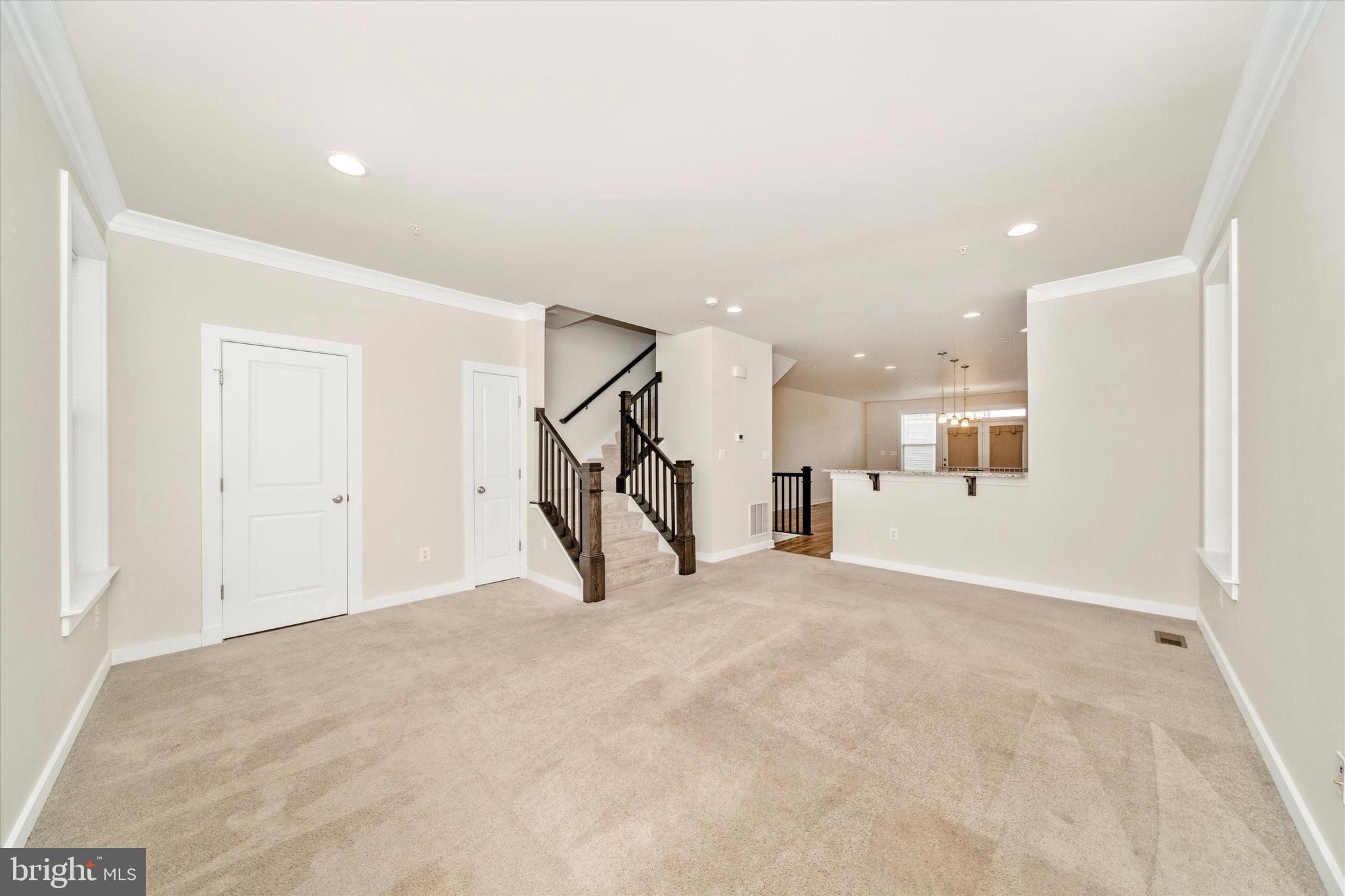 VILLAGES OF URBANA - Residential Lease