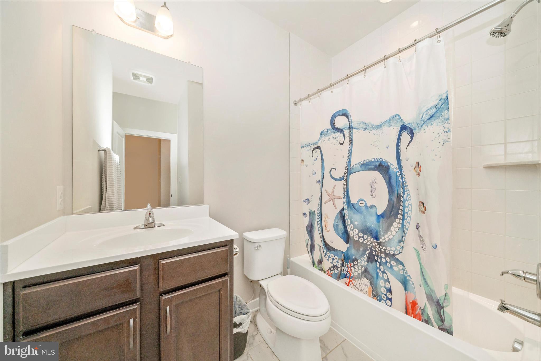 VILLAGES OF URBANA - Residential Lease