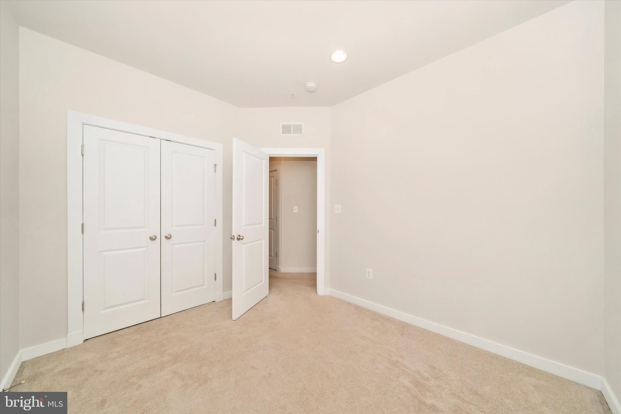 VILLAGES OF URBANA - Residential Lease