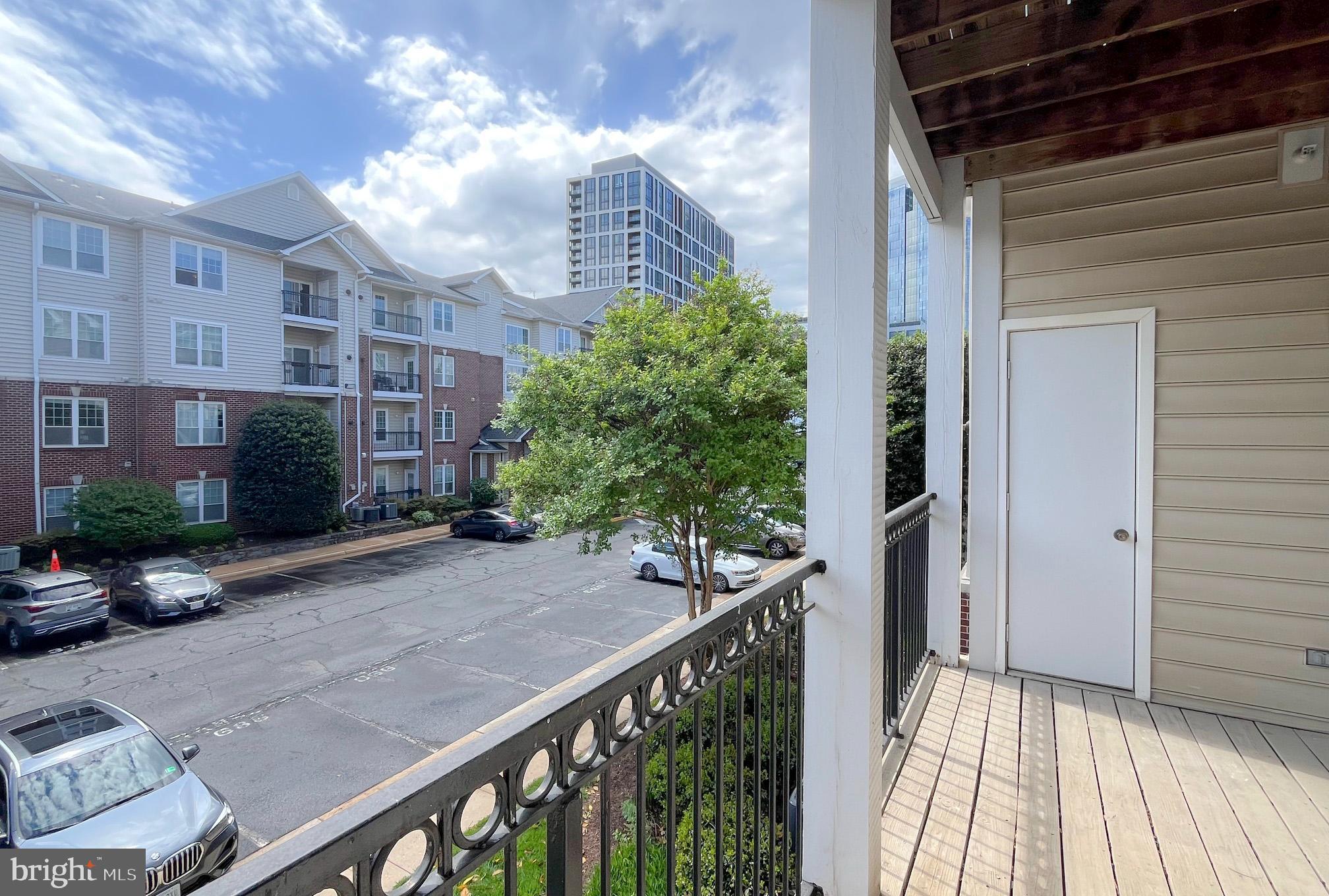 GATES OF MCLEAN - Residential