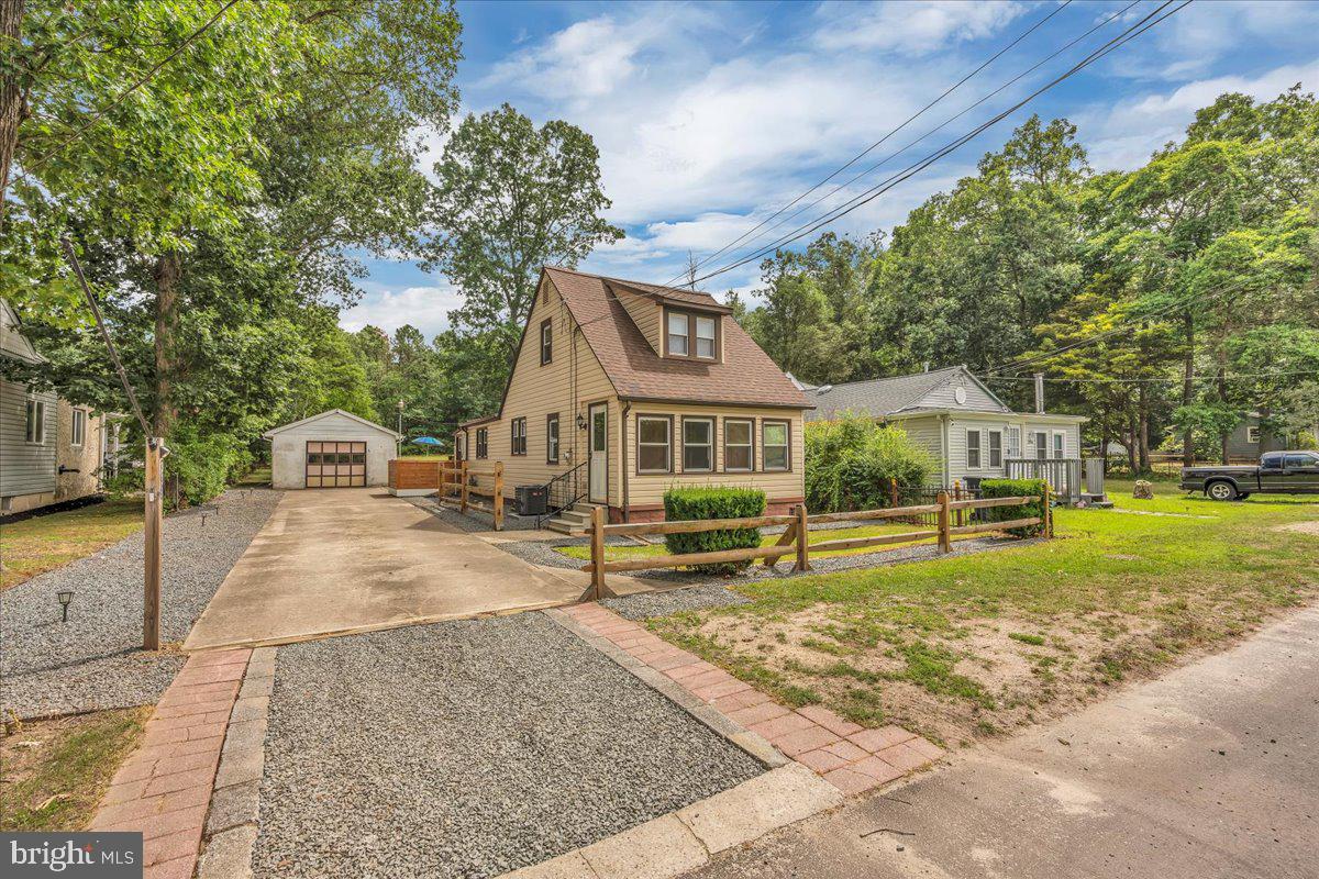 338 LAUREL AVENUE