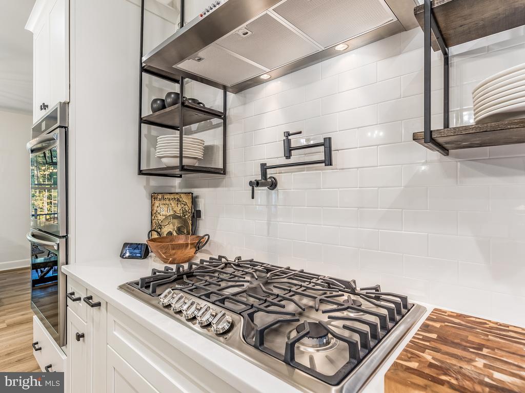 GEORGETOWN ESTATES - Residential