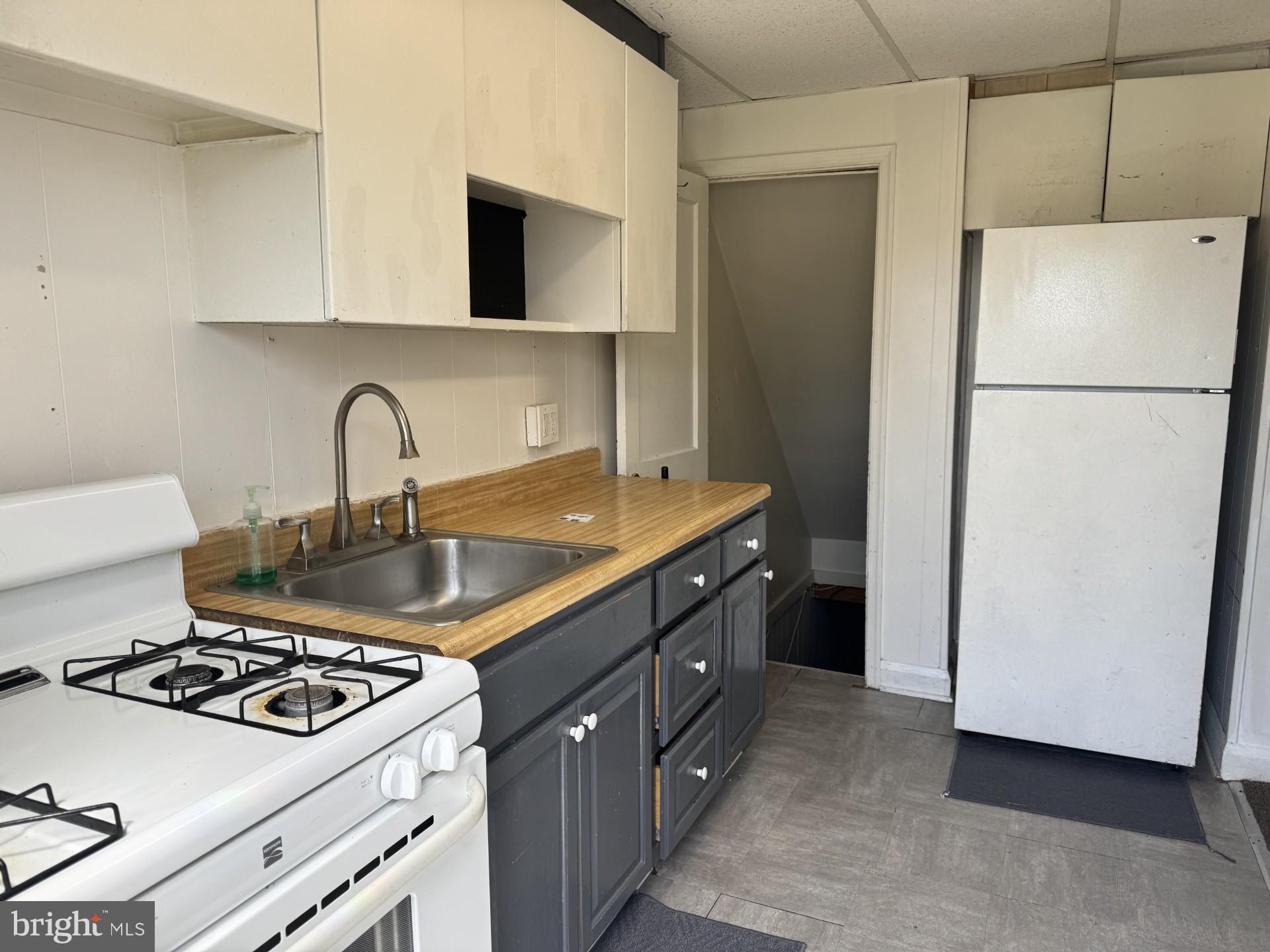 MIDDLESEX - Residential