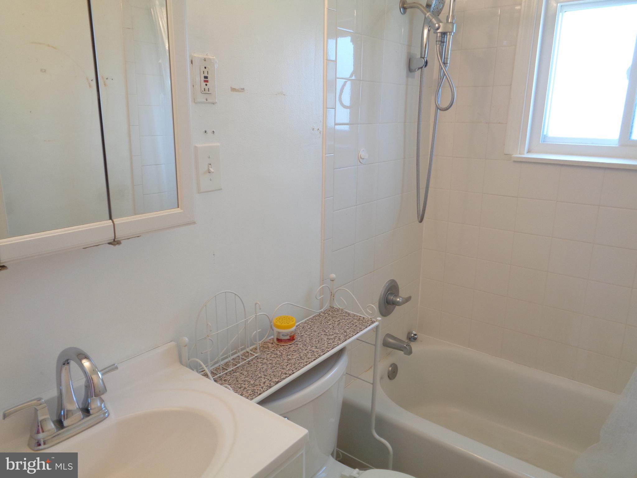 MIDDLESEX - Residential