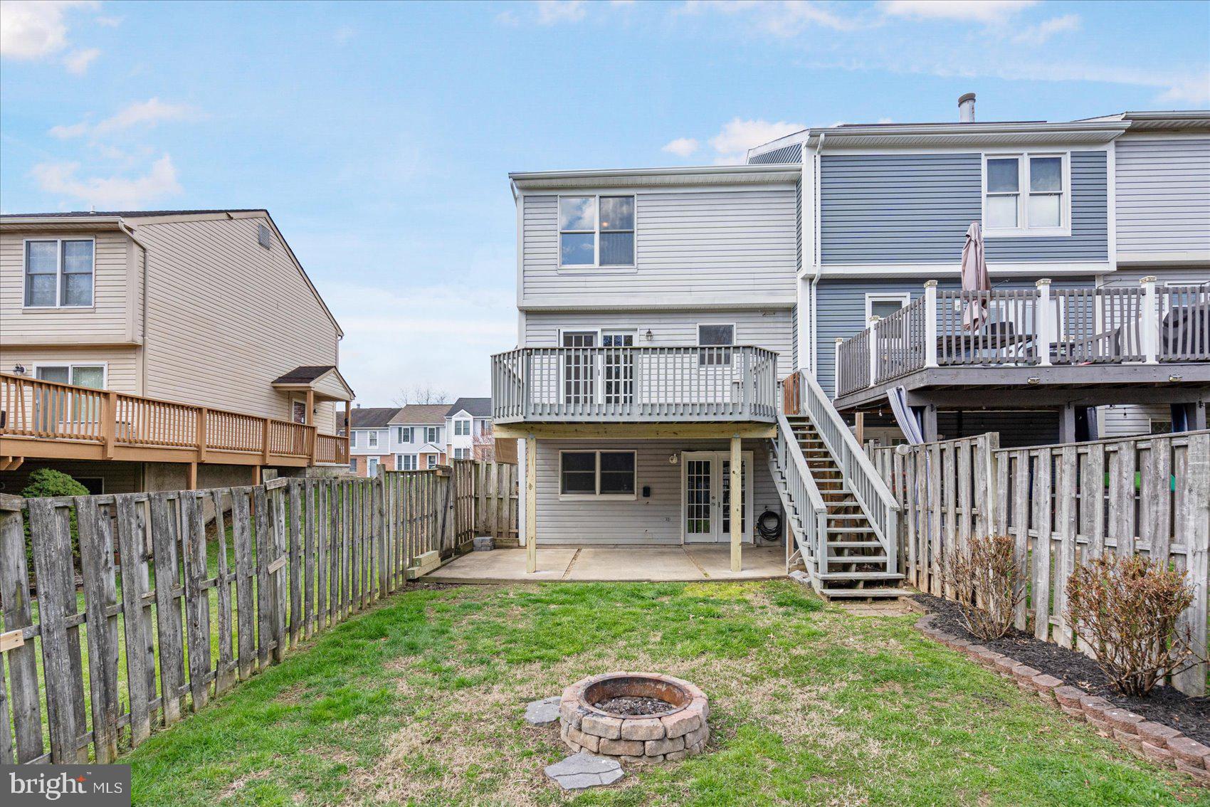 CONSTANT FRIENDSHIP - Residential