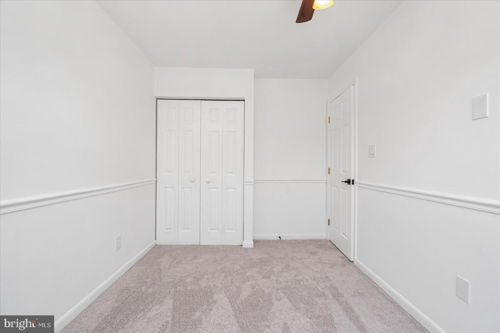 CONSTANT FRIENDSHIP - Residential