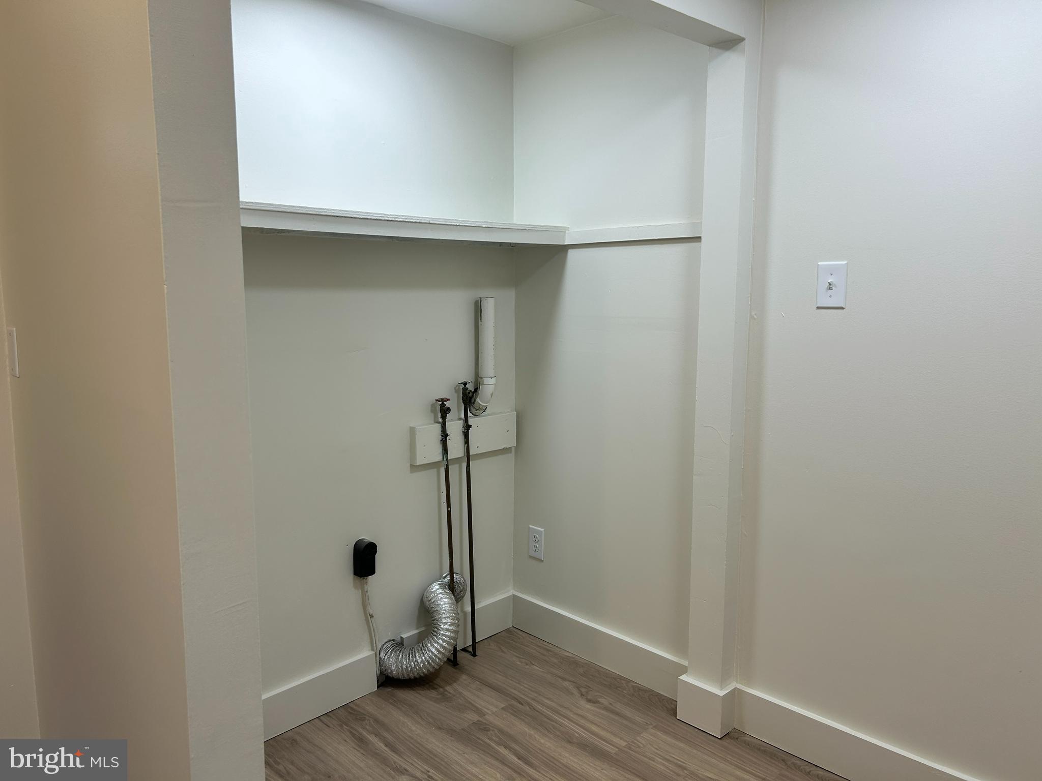 831 W WASHINGTON STREET W