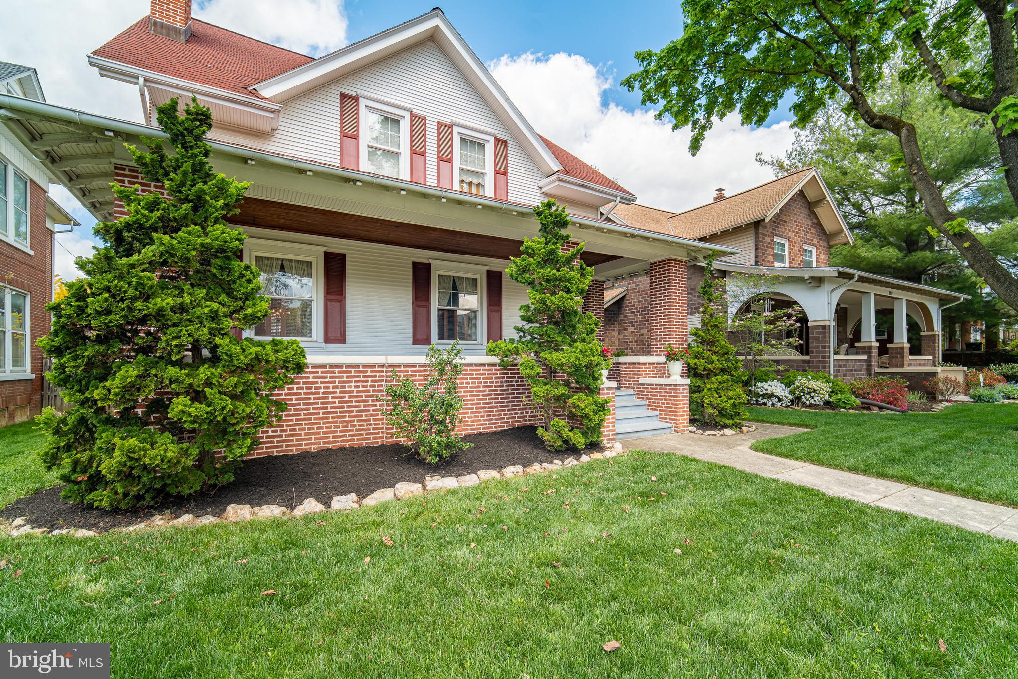 155 E SPRINGETTSBURY AVENUE