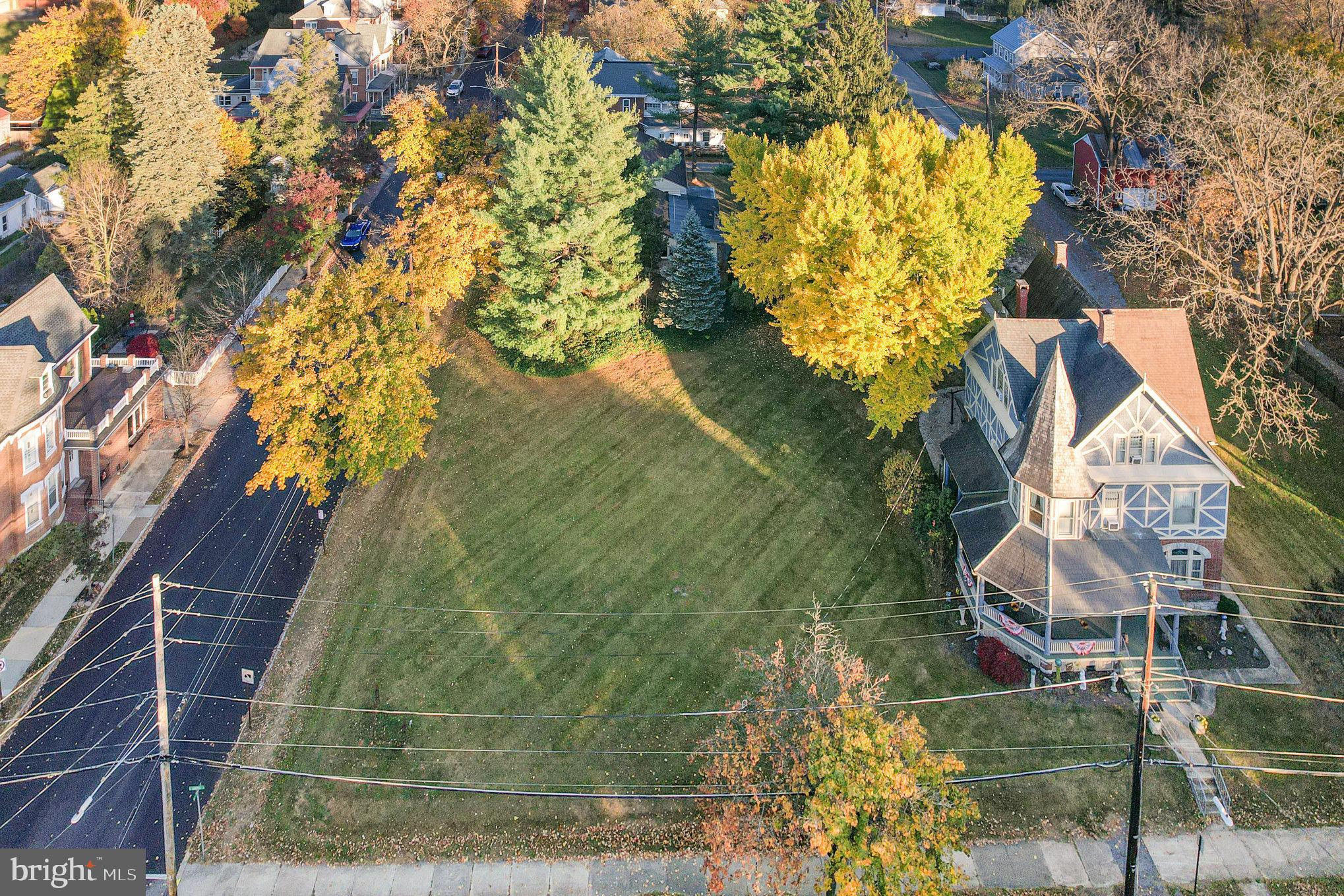 Do not miss this great opportunity! One of the last scatter lots available in downtown Carlisle. Great location, corner lot. Zoned residential. Build your dream home today!