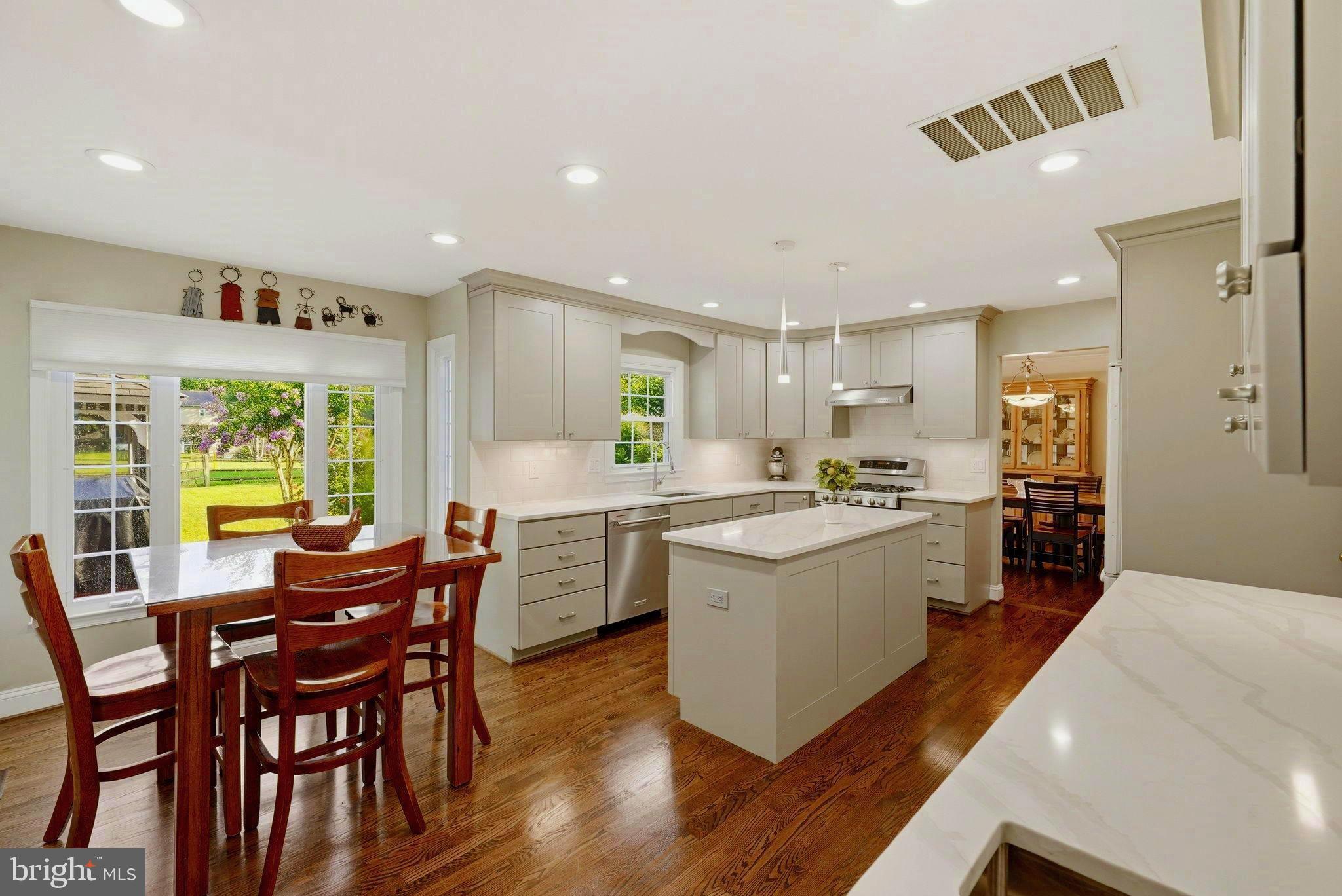 4368 MORNINGWOOD DRIVE