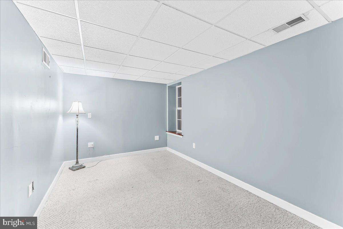 NEW LONDON TWP - Residential