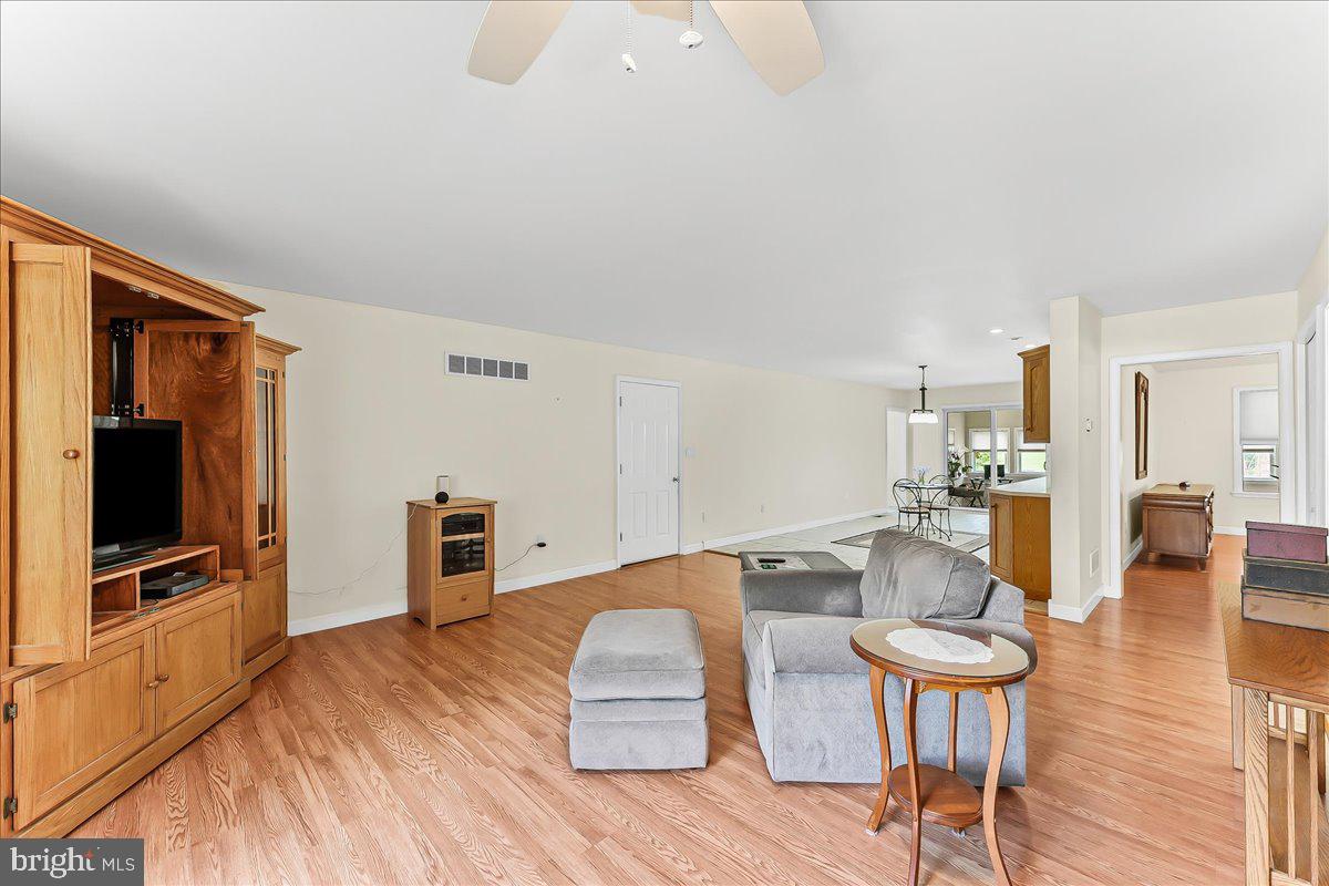 NEW LONDON TWP - Residential