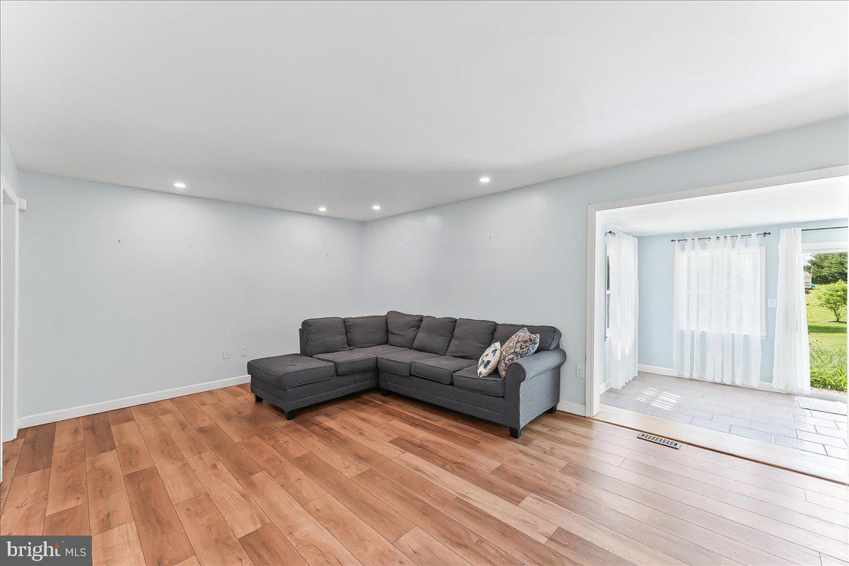 NEW LONDON TWP - Residential