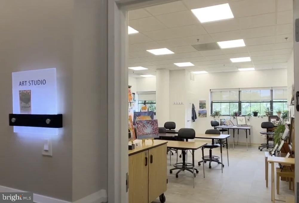 LANSDOWNE WOODS - Residential