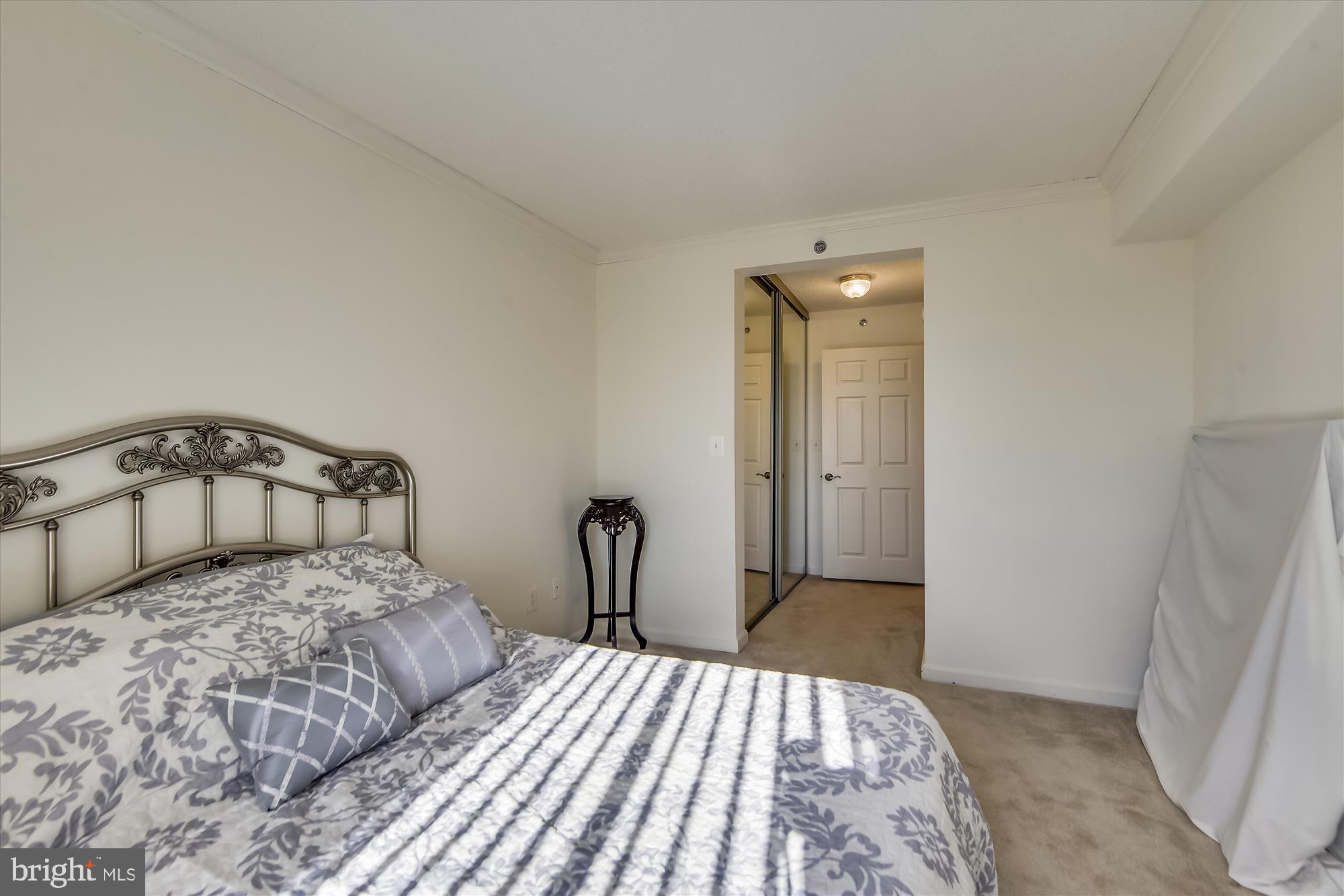 LANSDOWNE WOODS - Residential