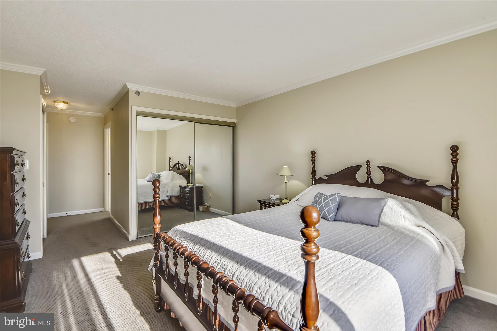 LANSDOWNE WOODS - Residential